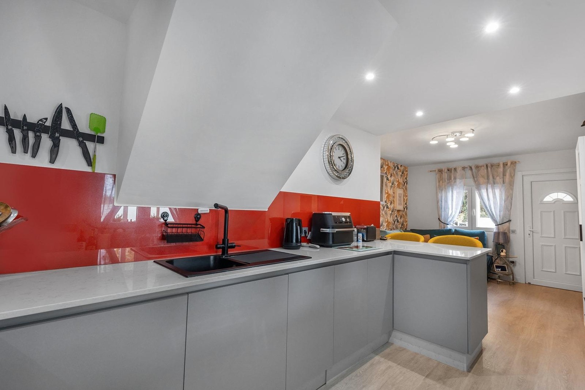 Venta - Chalet Independiente -
Guardamar del Segura - Urbanizaciones