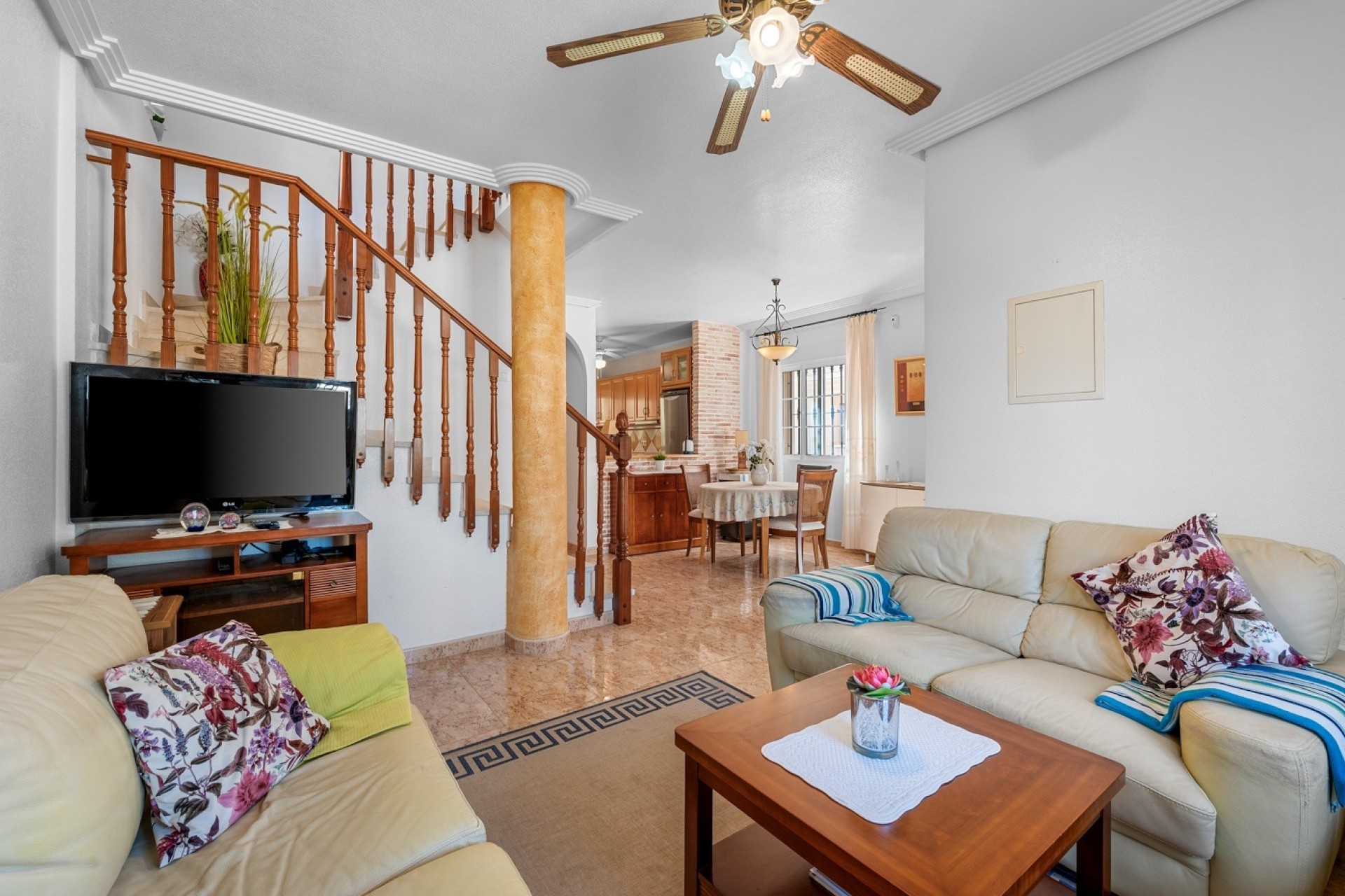 Venta - Chalet Independiente -
Guardamar del Segura
