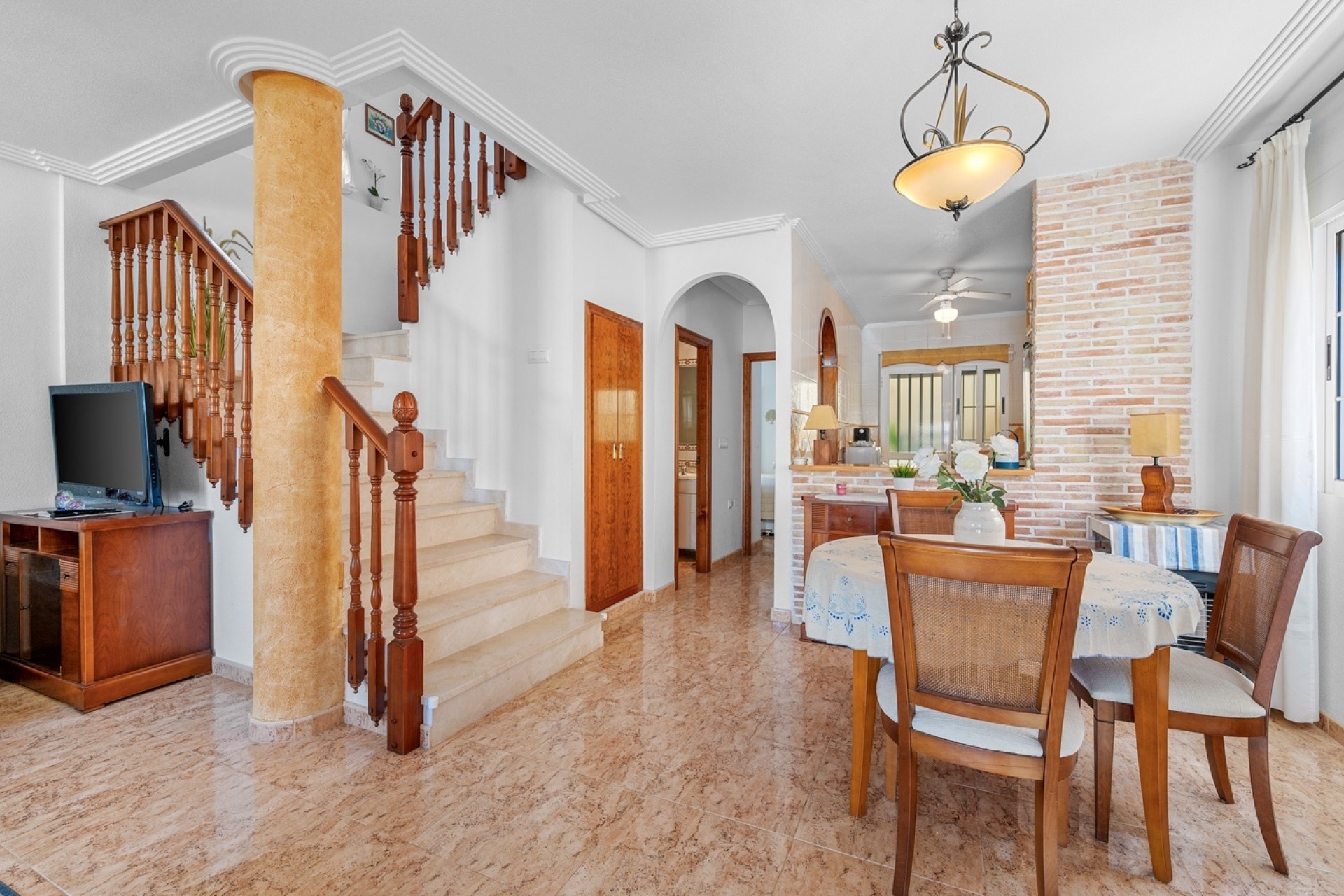 Venta - Chalet Independiente -
Guardamar del Segura
