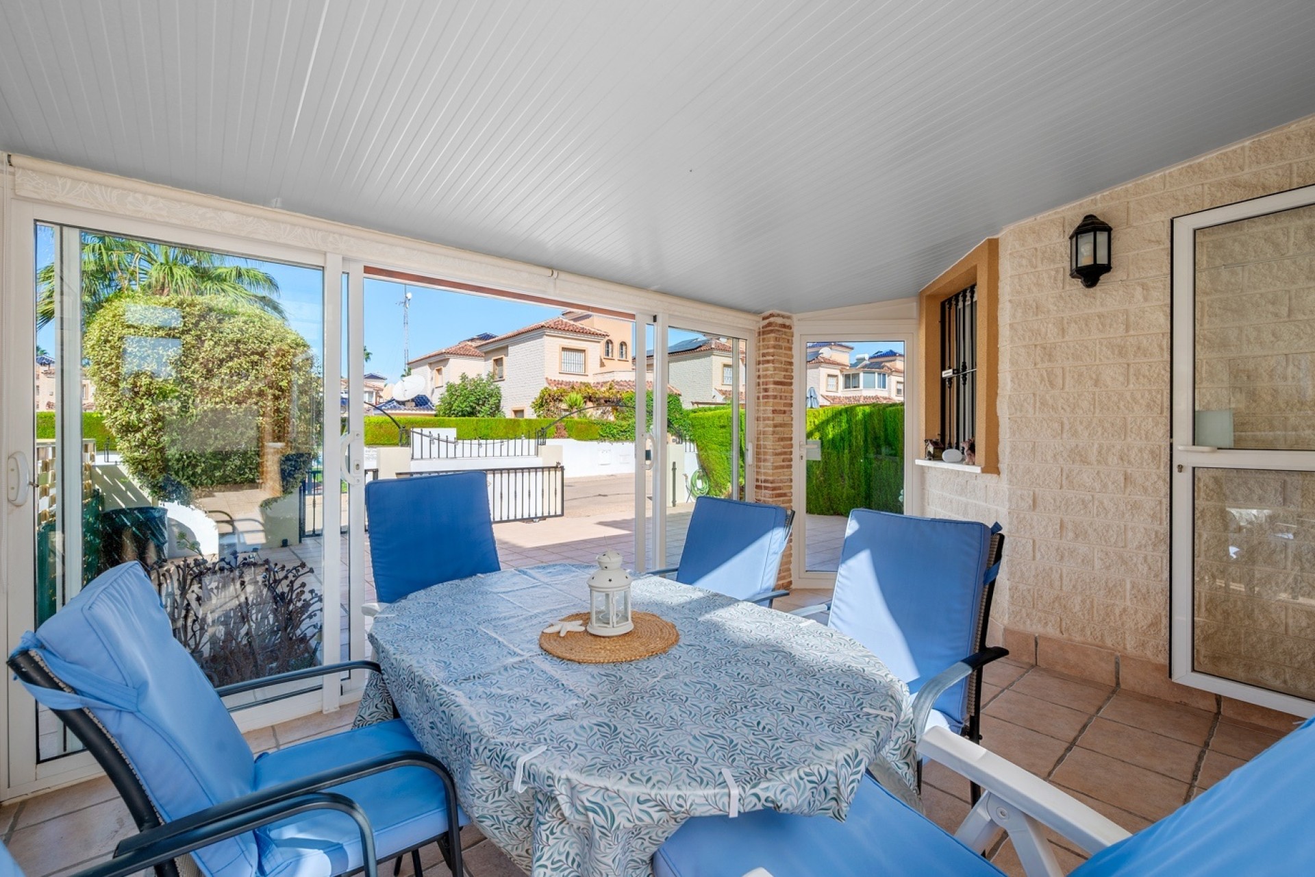 Venta - Chalet Independiente -
Guardamar del Segura