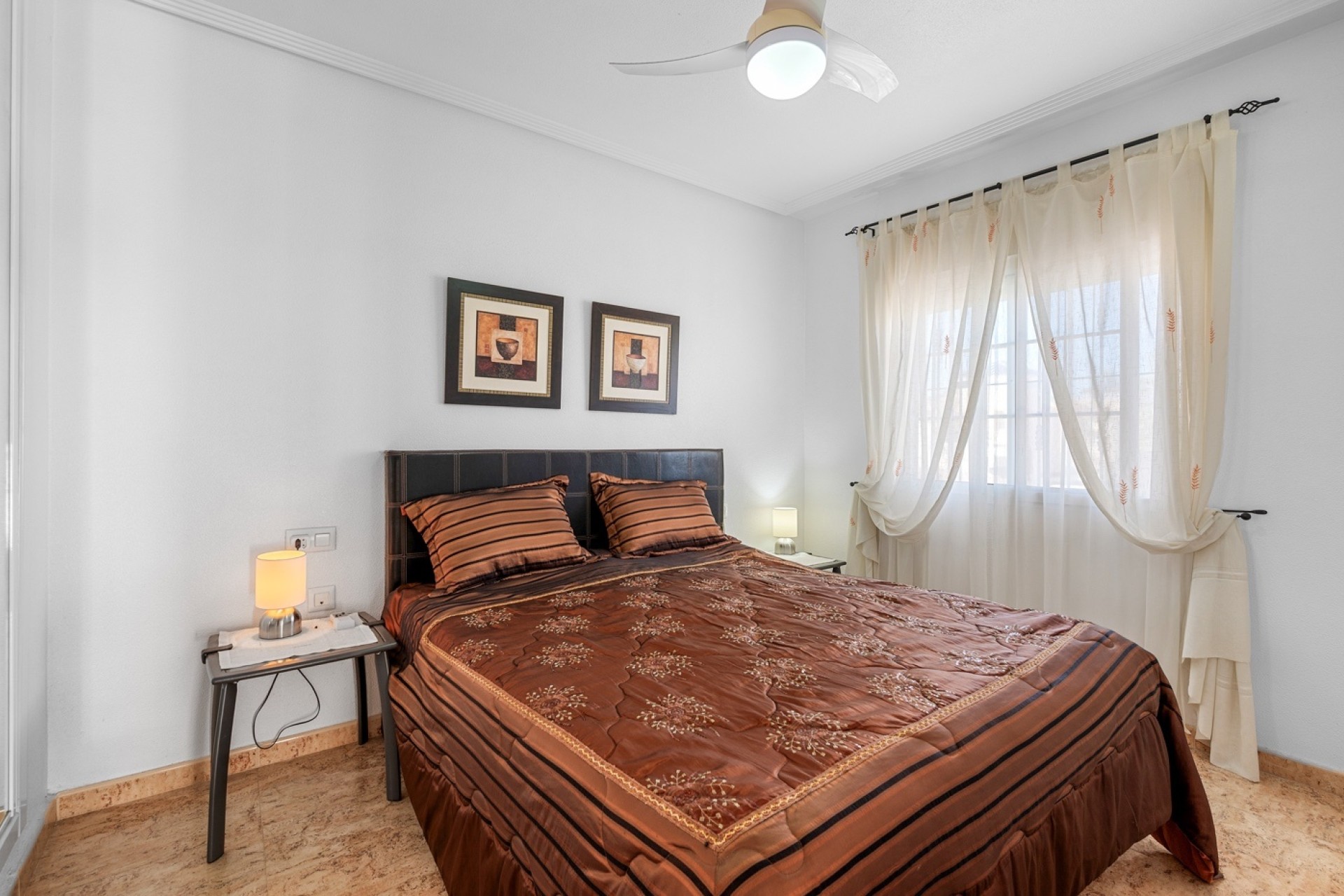 Venta - Chalet Independiente -
Guardamar del Segura