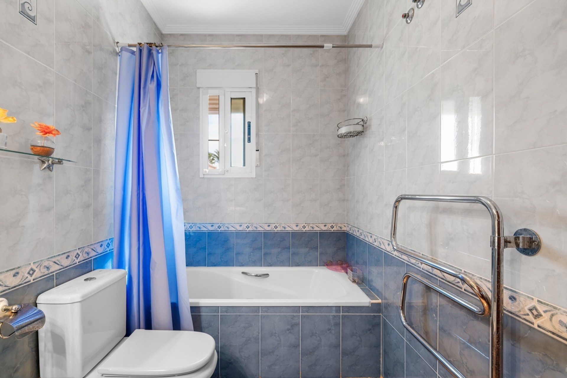 Venta - Chalet Independiente -
Guardamar del Segura