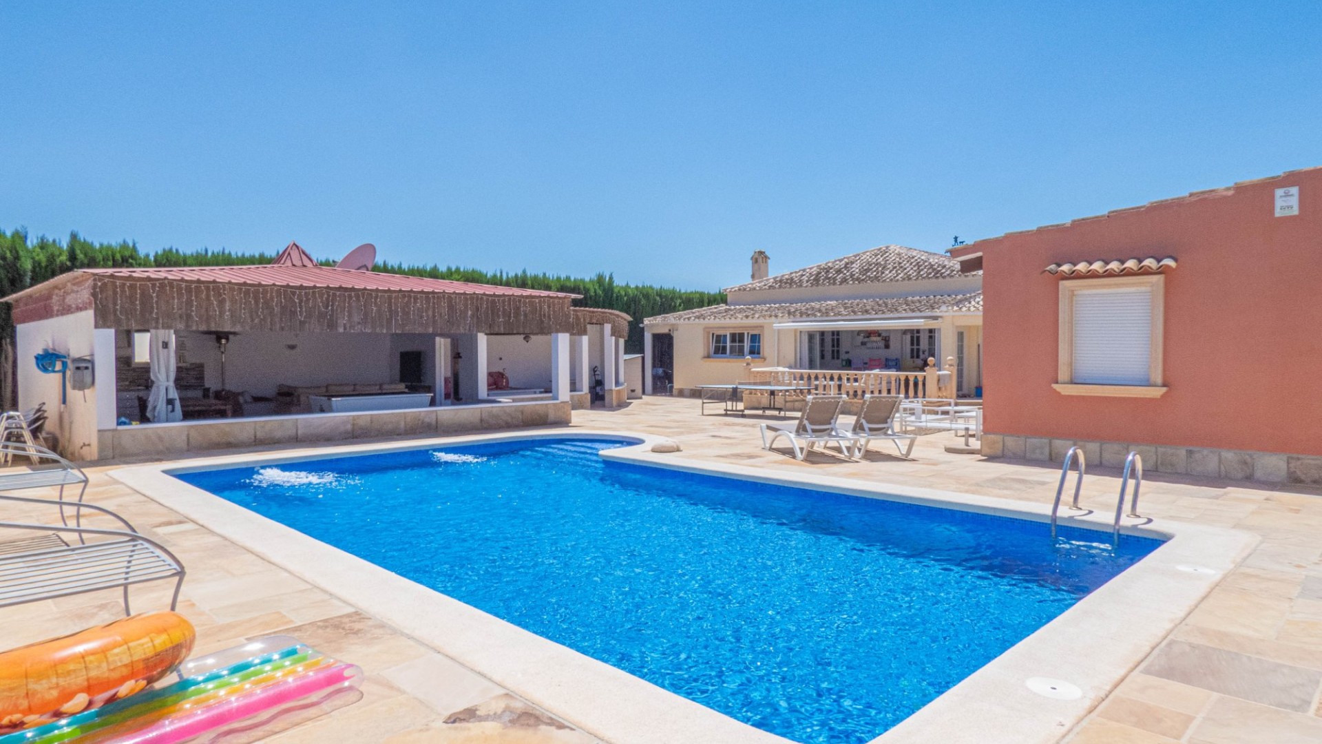 Venta - Chalet Independiente -
Heredades - Rojales