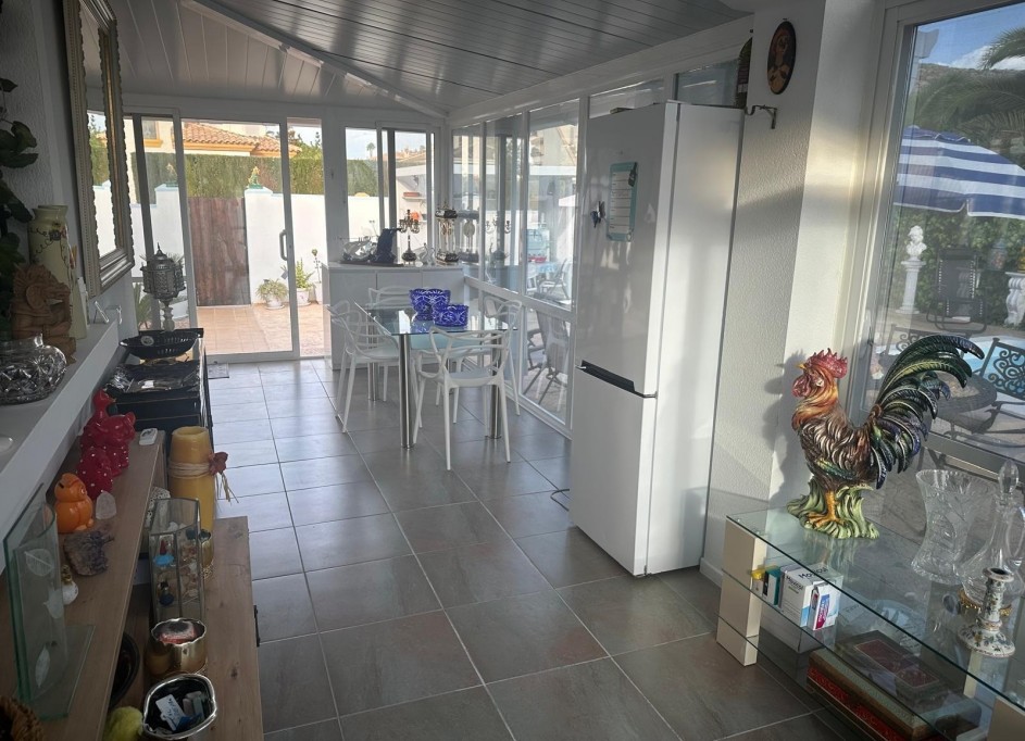 Venta - Chalet Independiente -
Hondón de las Nieves - Urbaniz La Montañosa