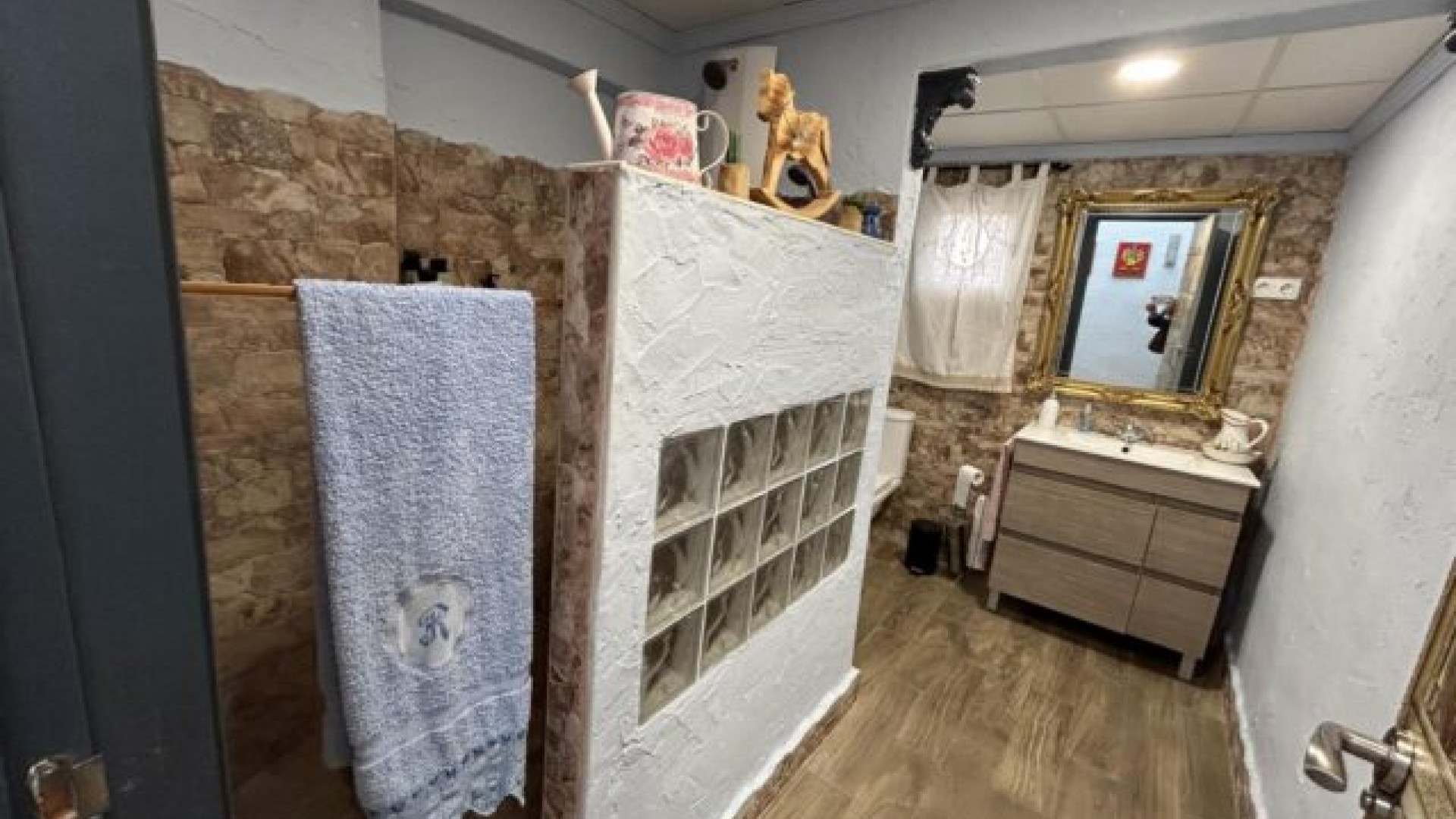 Venta - Chalet Independiente -
Hondón de las Nieves