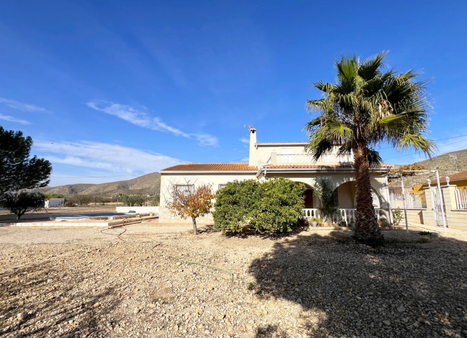 Venta - Chalet Independiente -
Hondón de los Fráiles