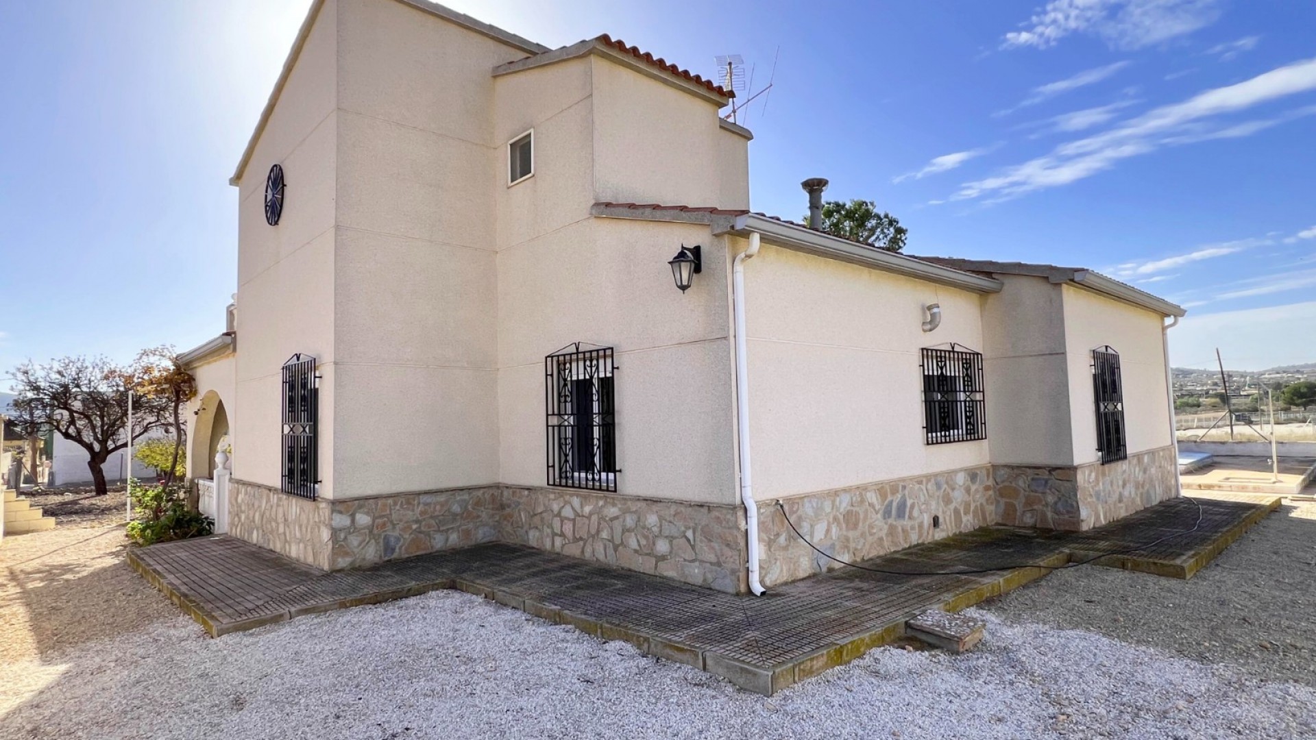 Venta - Chalet Independiente -
Hondón de los Fráiles