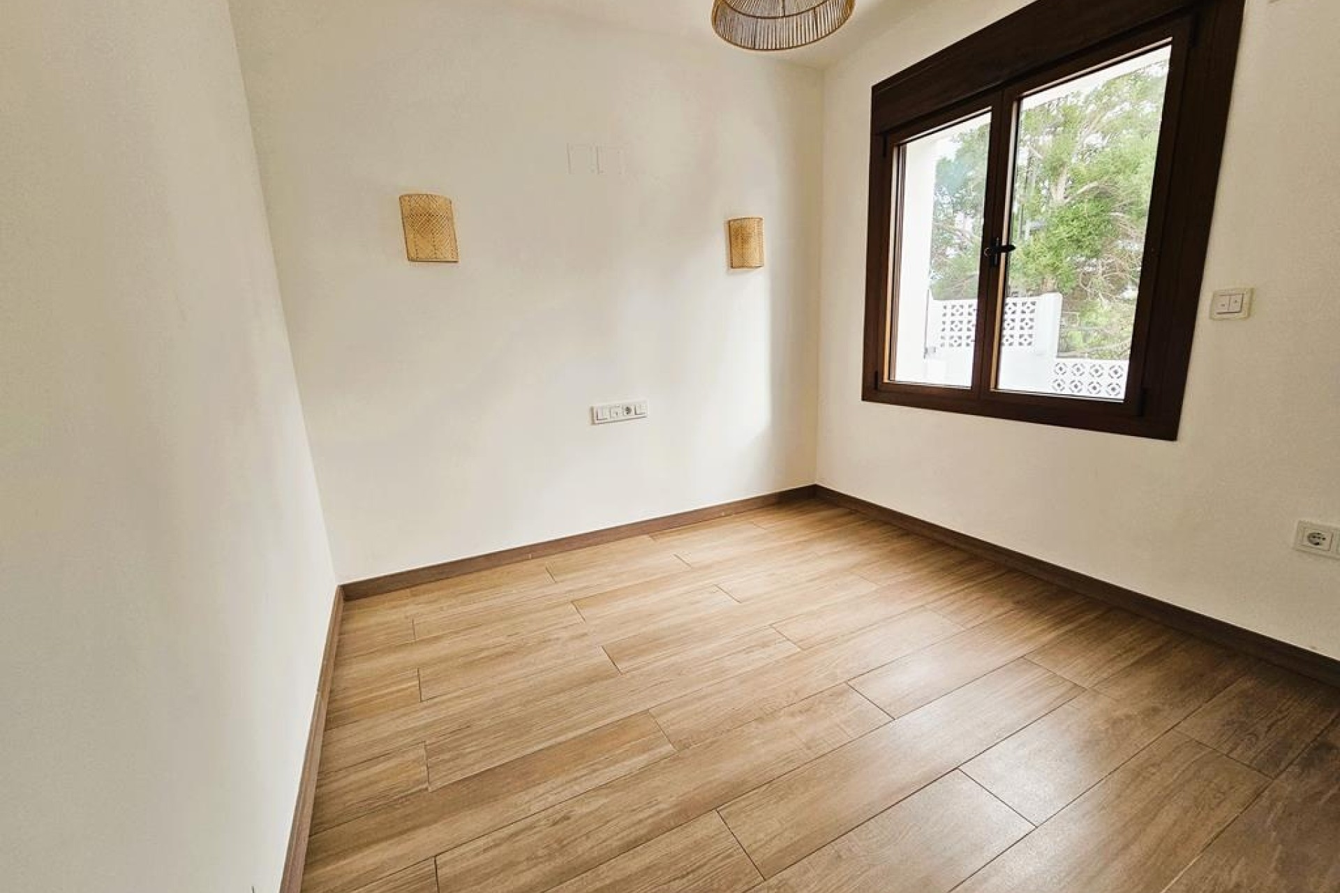 Venta - Chalet Independiente -
Jávea