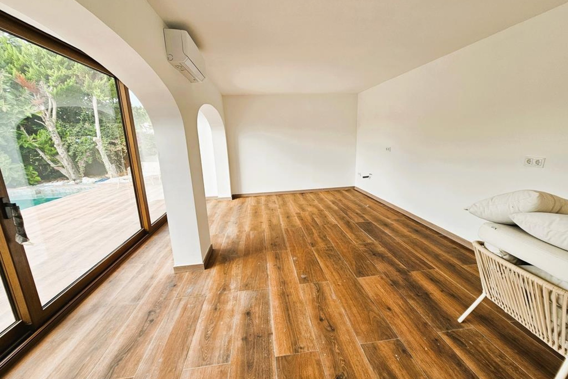 Venta - Chalet Independiente -
Jávea