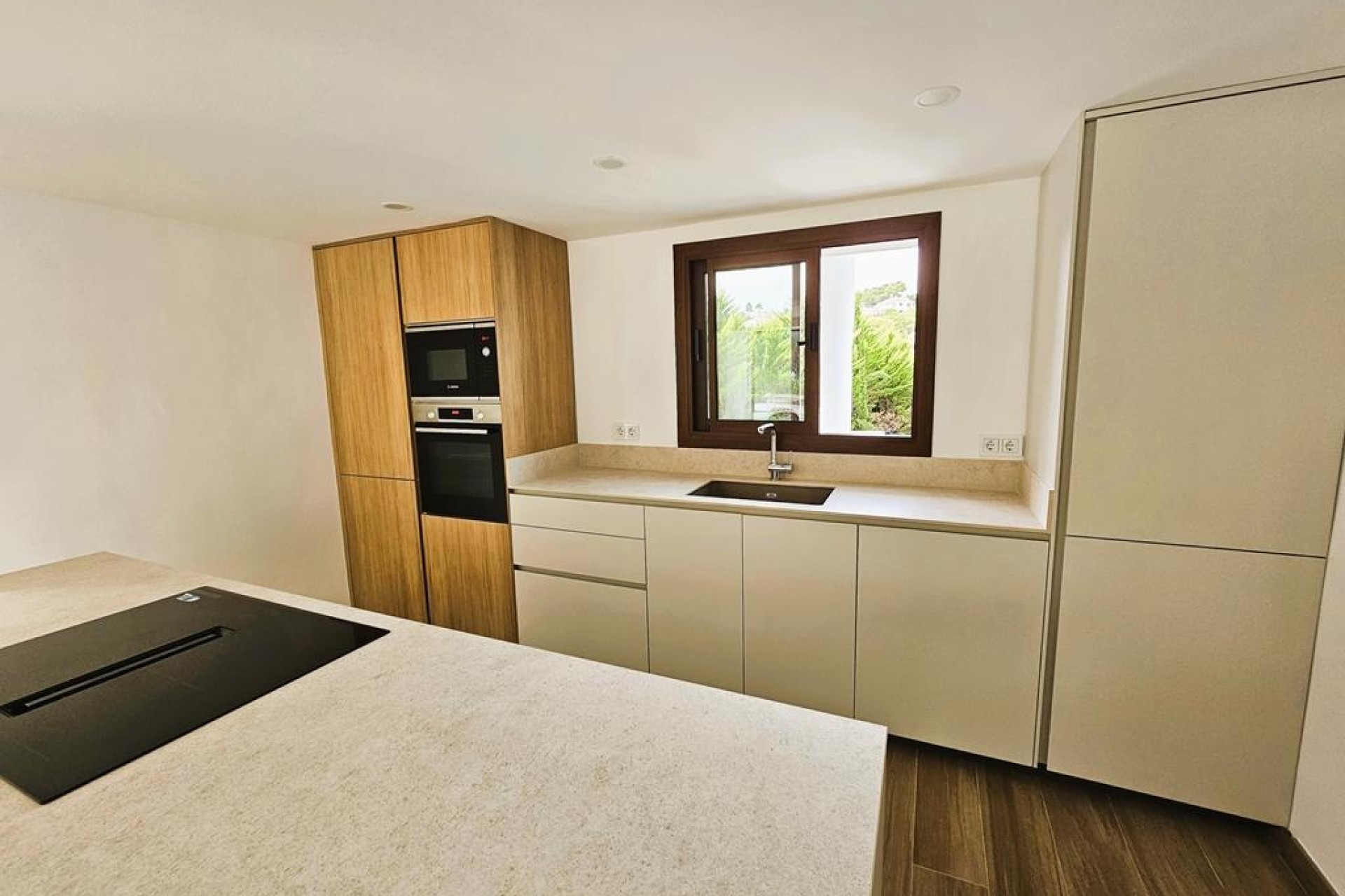 Venta - Chalet Independiente -
Jávea