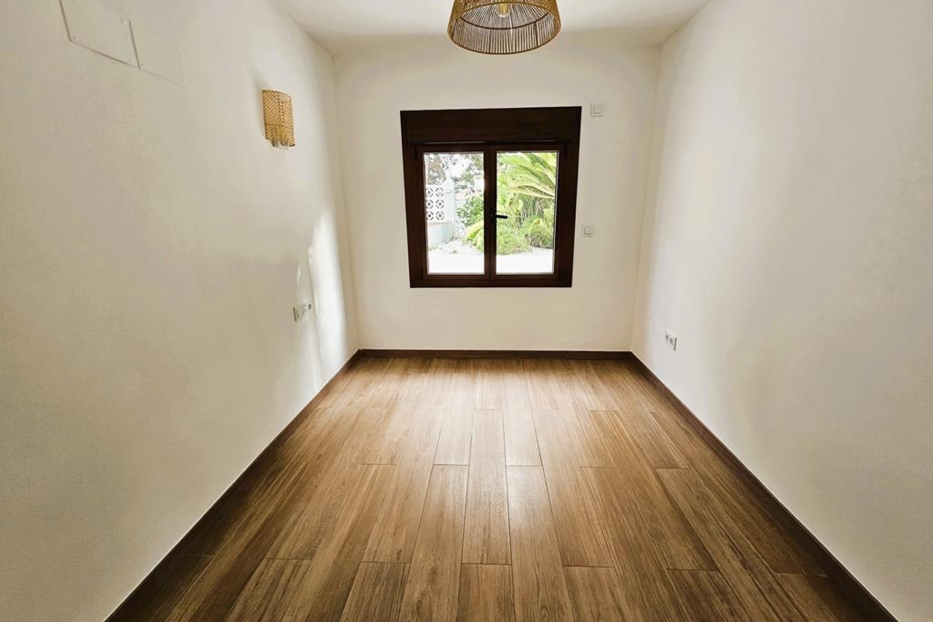 Venta - Chalet Independiente -
Jávea