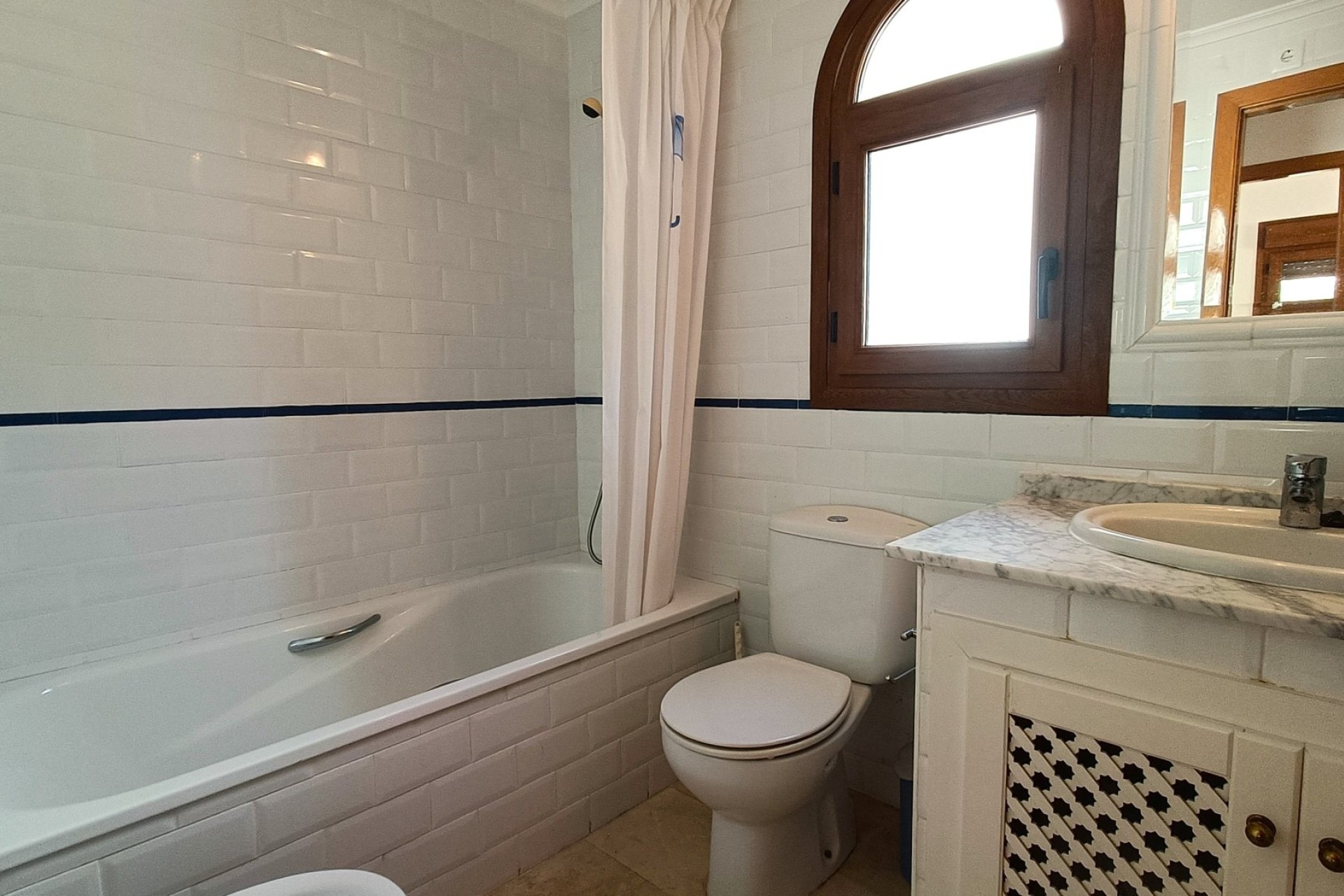 Venta - Chalet Independiente -
La Finca Golf - Algorfa