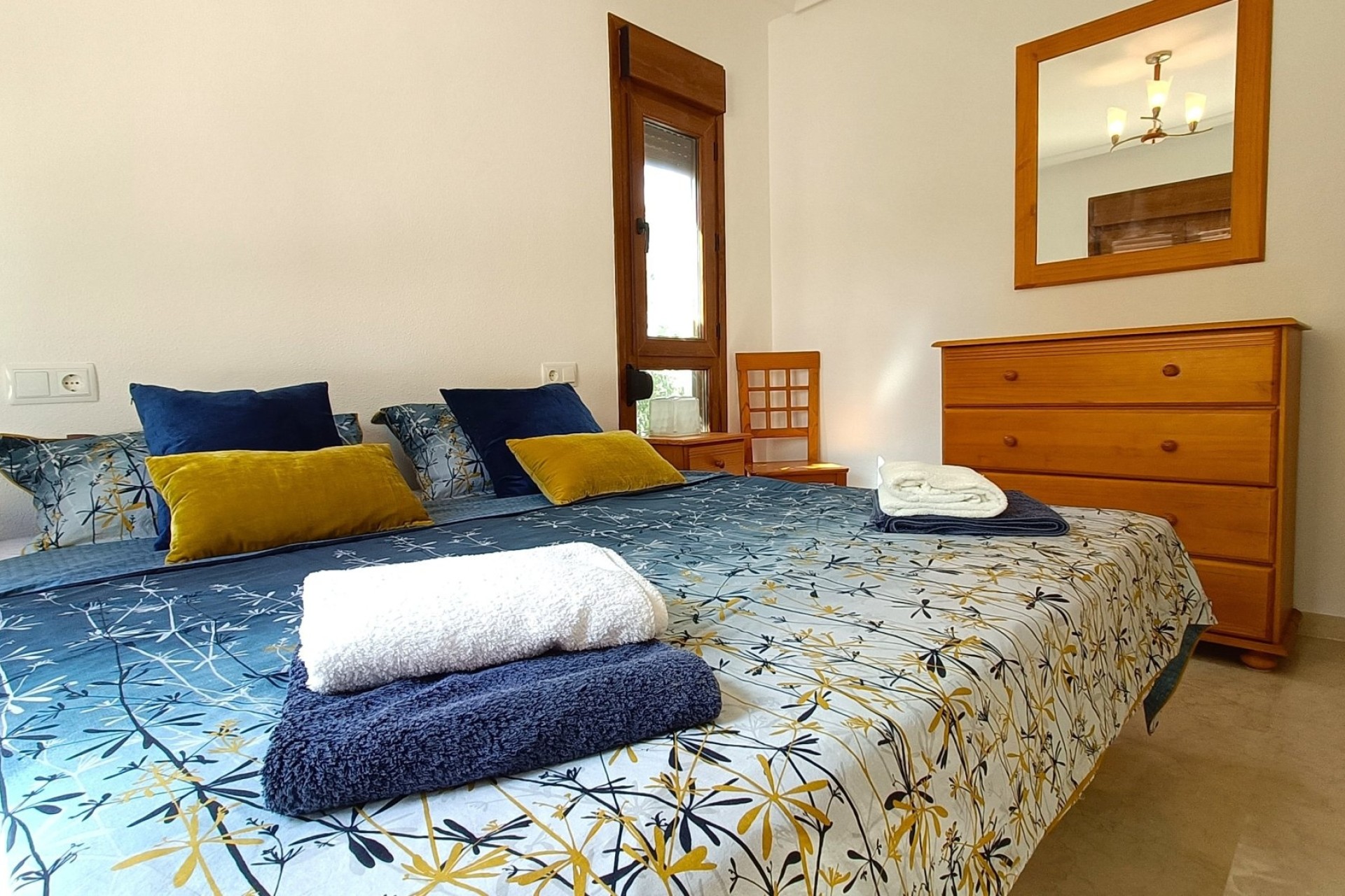 Venta - Chalet Independiente -
La Finca Golf - Algorfa