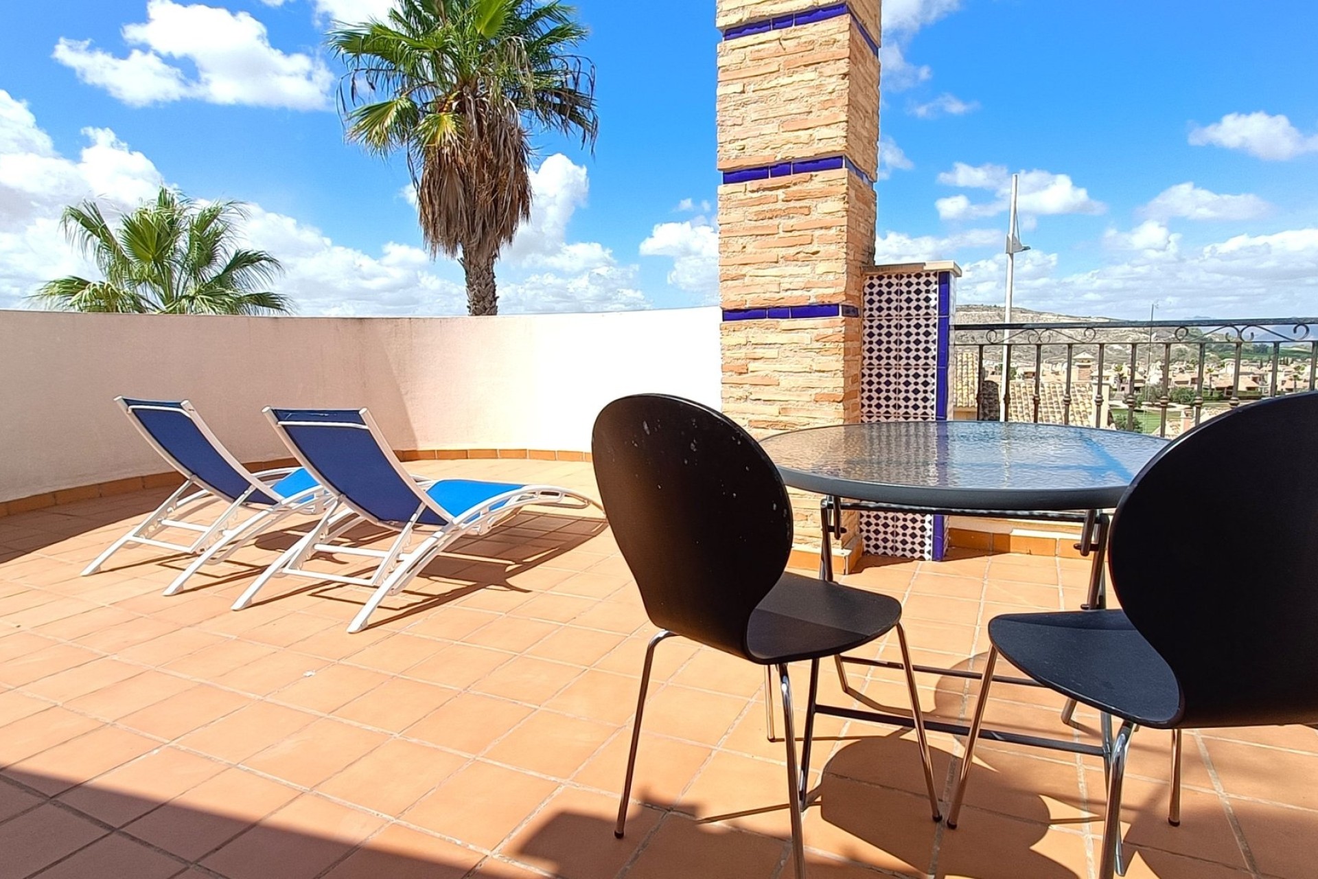 Venta - Chalet Independiente -
La Finca Golf - Algorfa