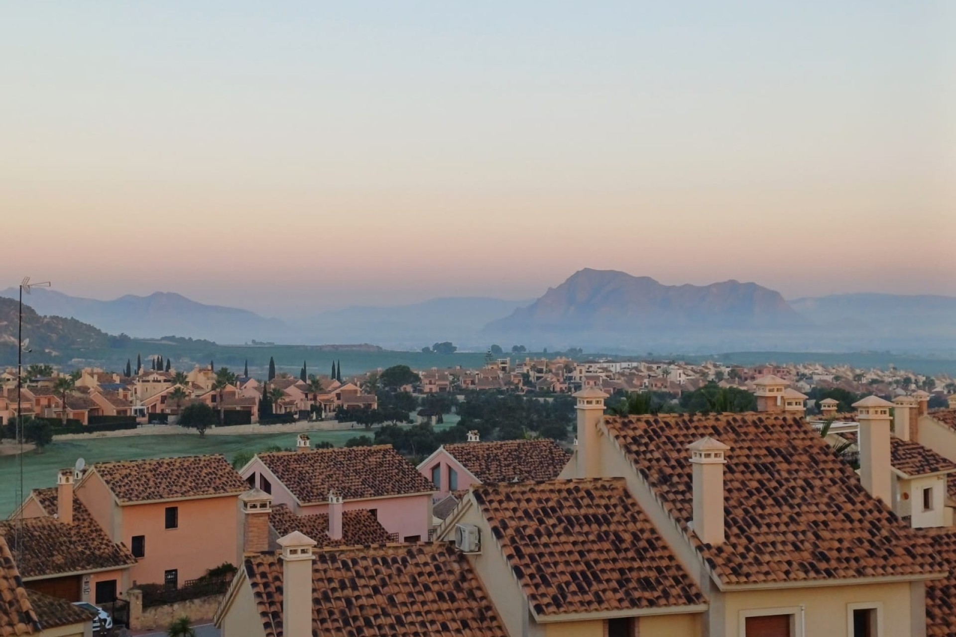 Venta - Chalet Independiente -
La Finca Golf - Algorfa