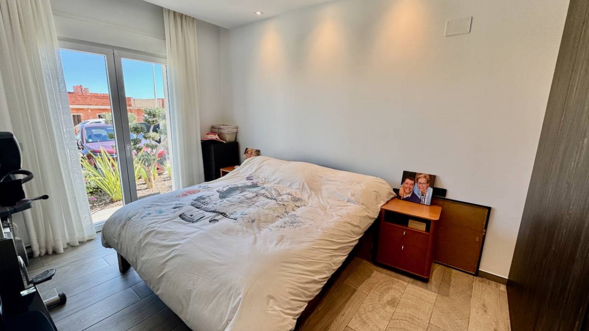 Venta - Chalet Independiente -
La Finca Golf - Algorfa