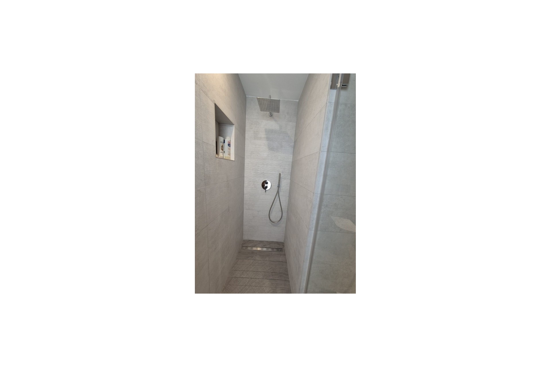 Venta - Chalet Independiente -
La Finca Golf Resort - Inland
