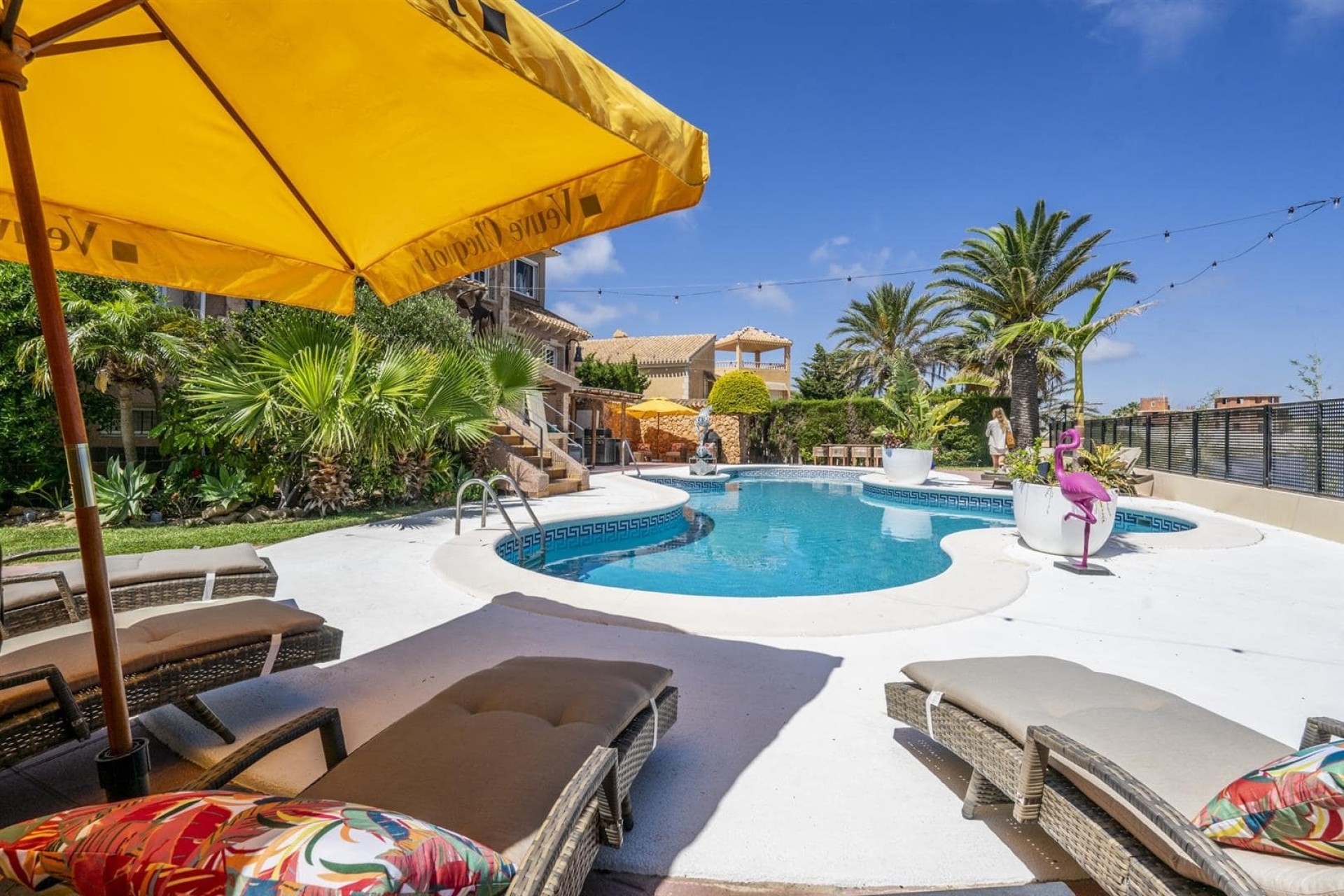 Venta - Chalet Independiente -
La Manga del Mar Menor - La Manga