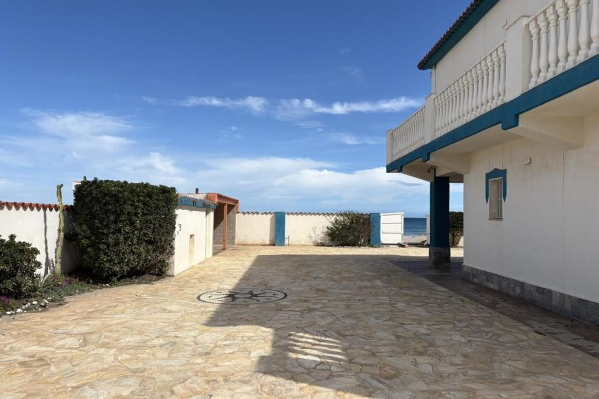 Venta - Chalet Independiente -
La Manga del Mar Menor - La Manga