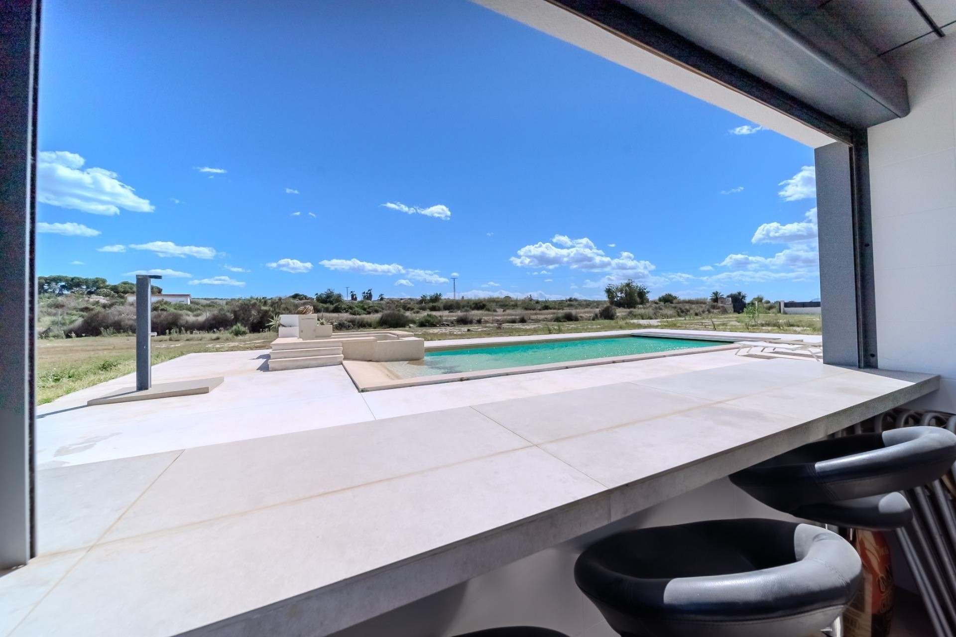 Venta - Chalet Independiente -
La marina - La Marina