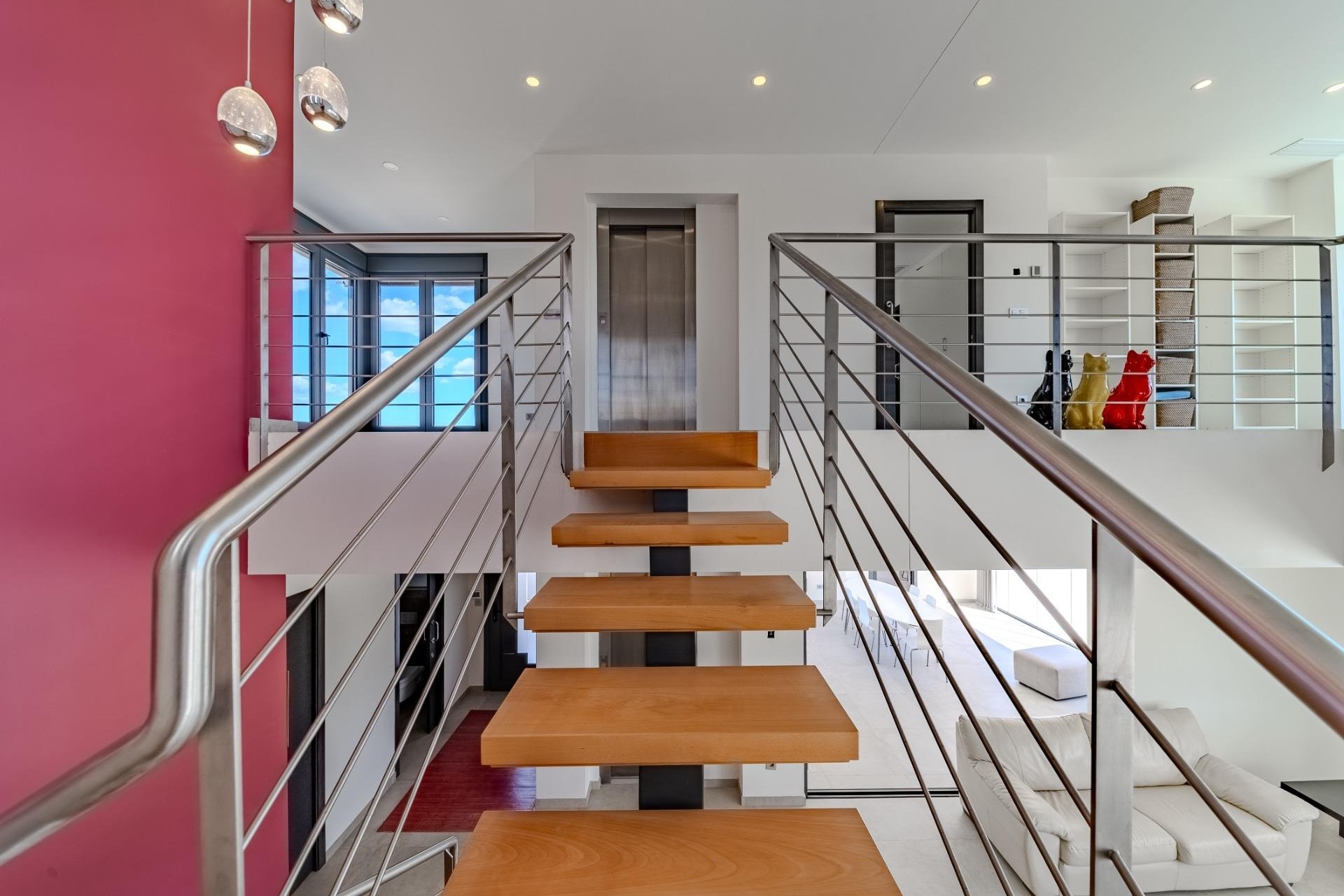 Venta - Chalet Independiente -
La marina - La Marina