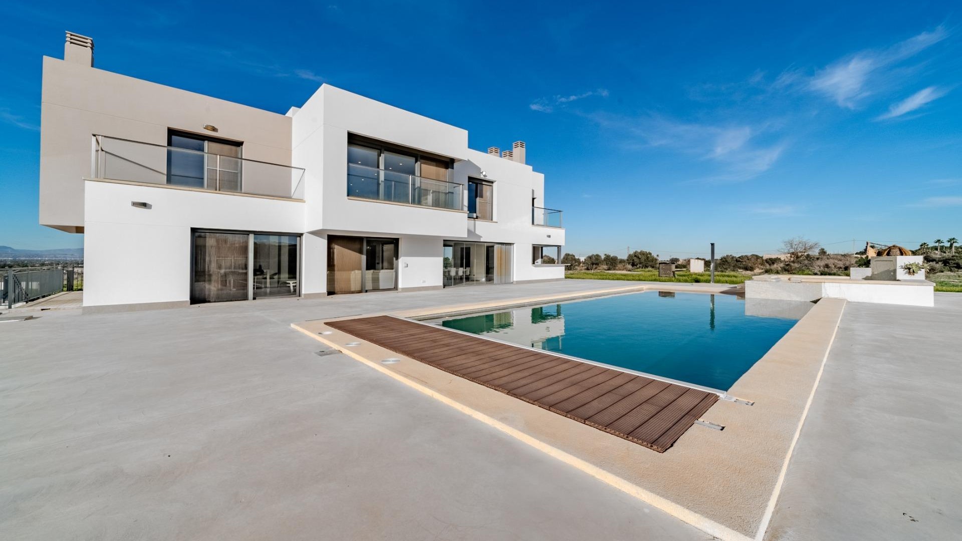 Venta - Chalet Independiente -
La Marina