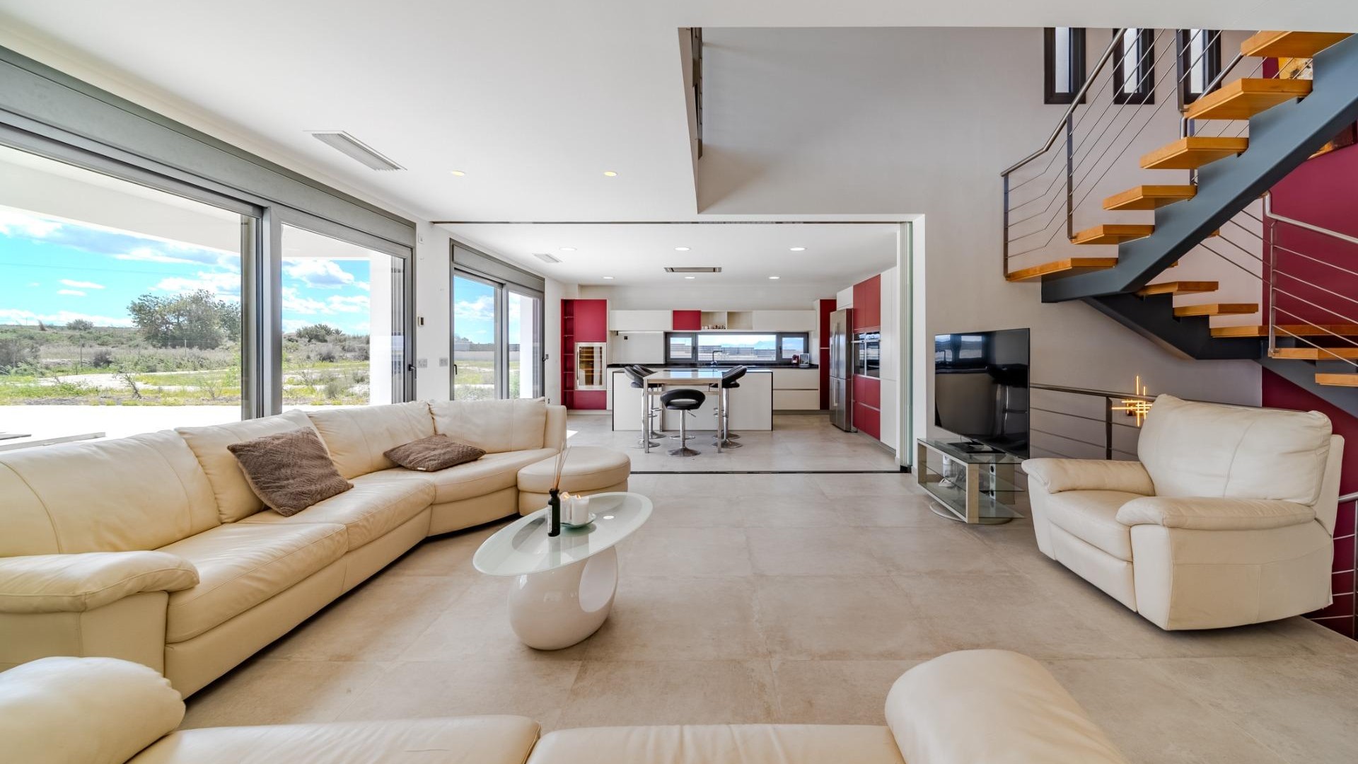 Venta - Chalet Independiente -
La Marina