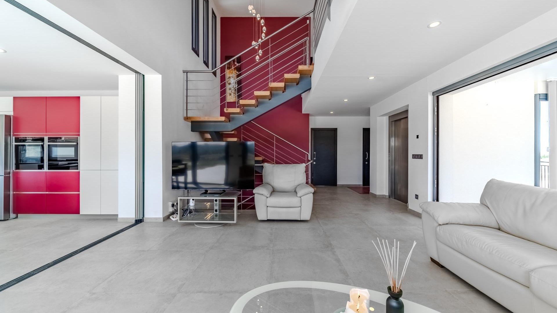 Venta - Chalet Independiente -
La Marina