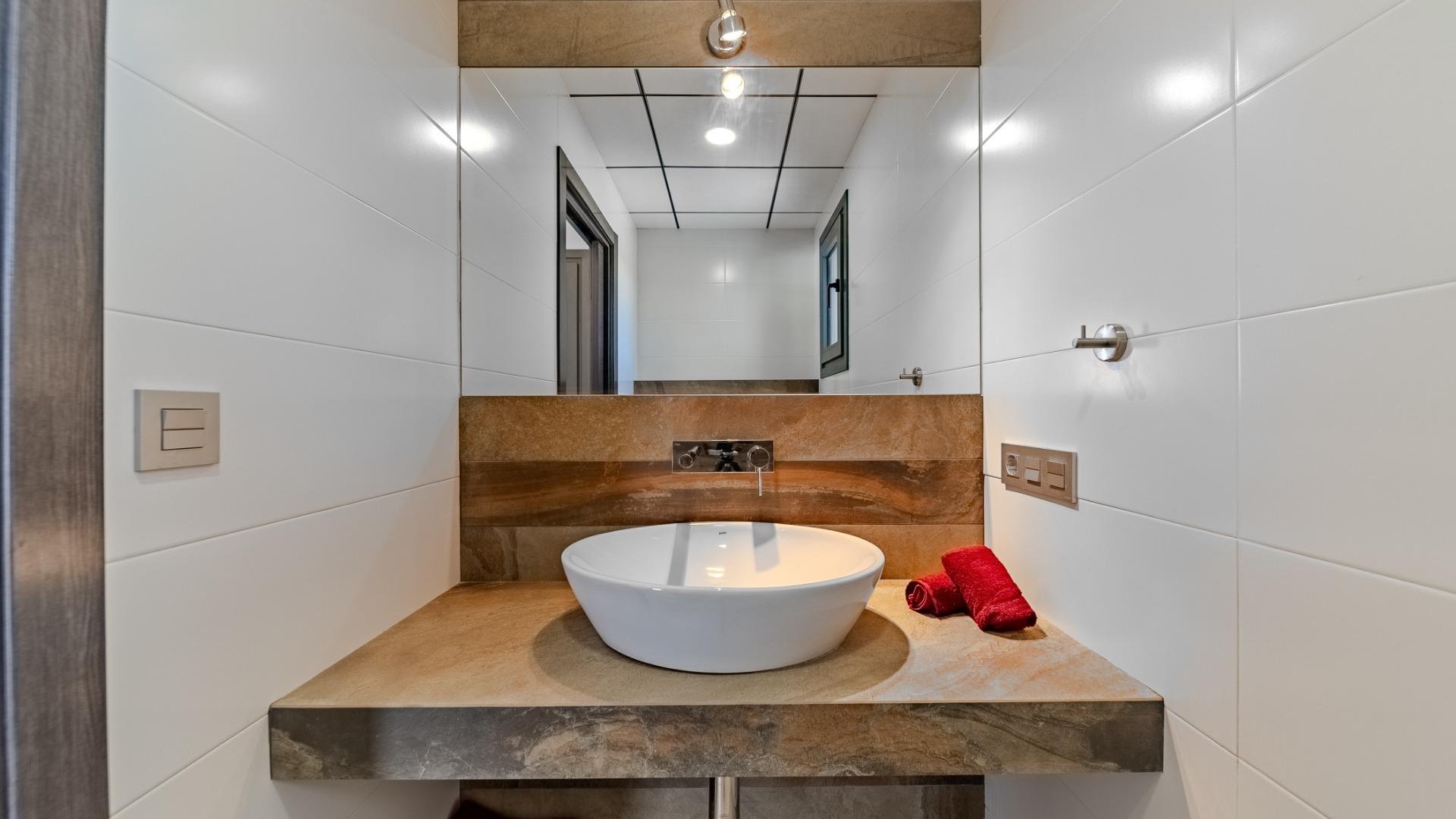 Venta - Chalet Independiente -
La Marina