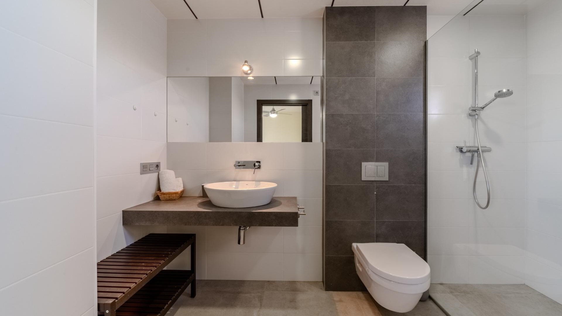 Venta - Chalet Independiente -
La Marina