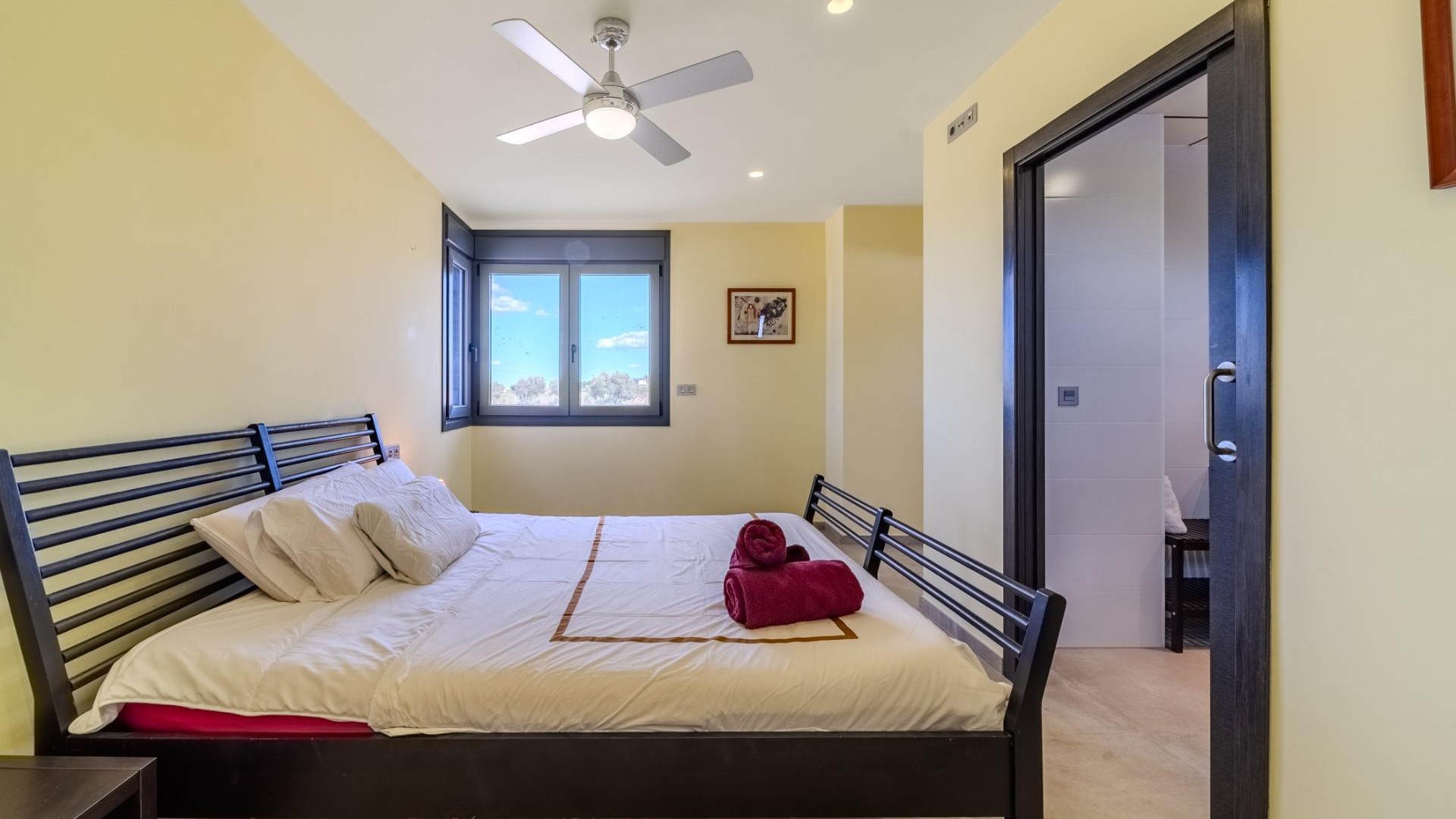 Venta - Chalet Independiente -
La Marina