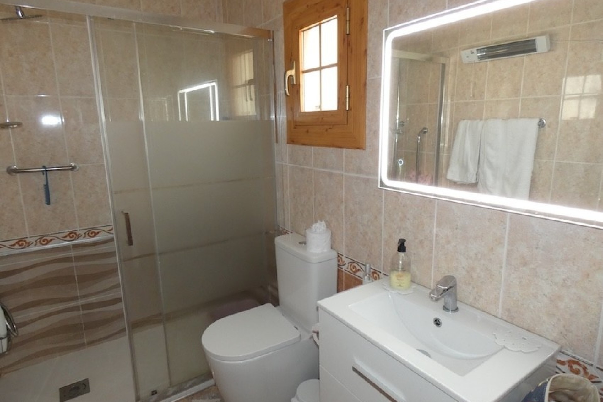 Venta - Chalet Independiente -
La Marina