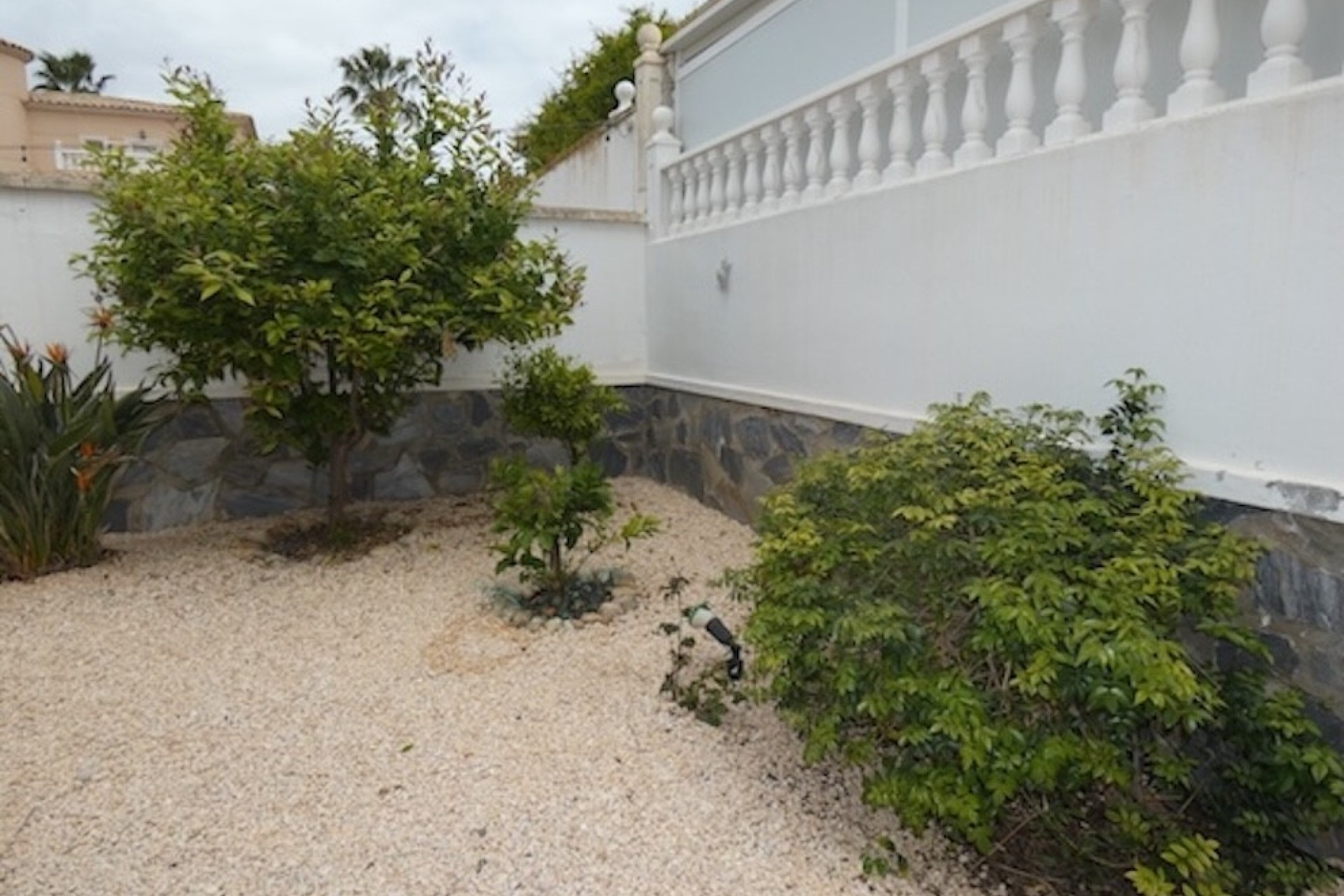 Venta - Chalet Independiente -
La Marina