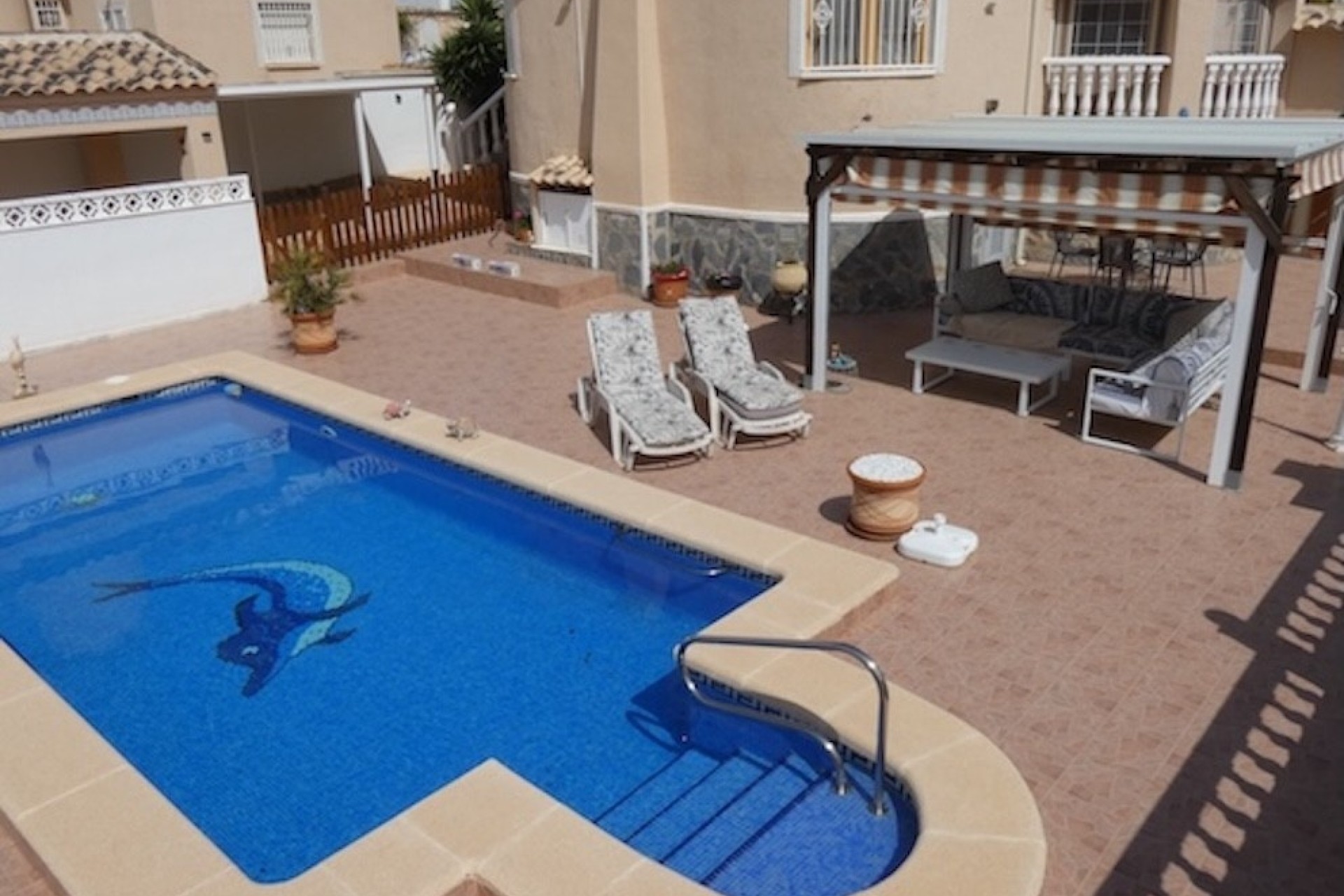 Venta - Chalet Independiente -
La Marina