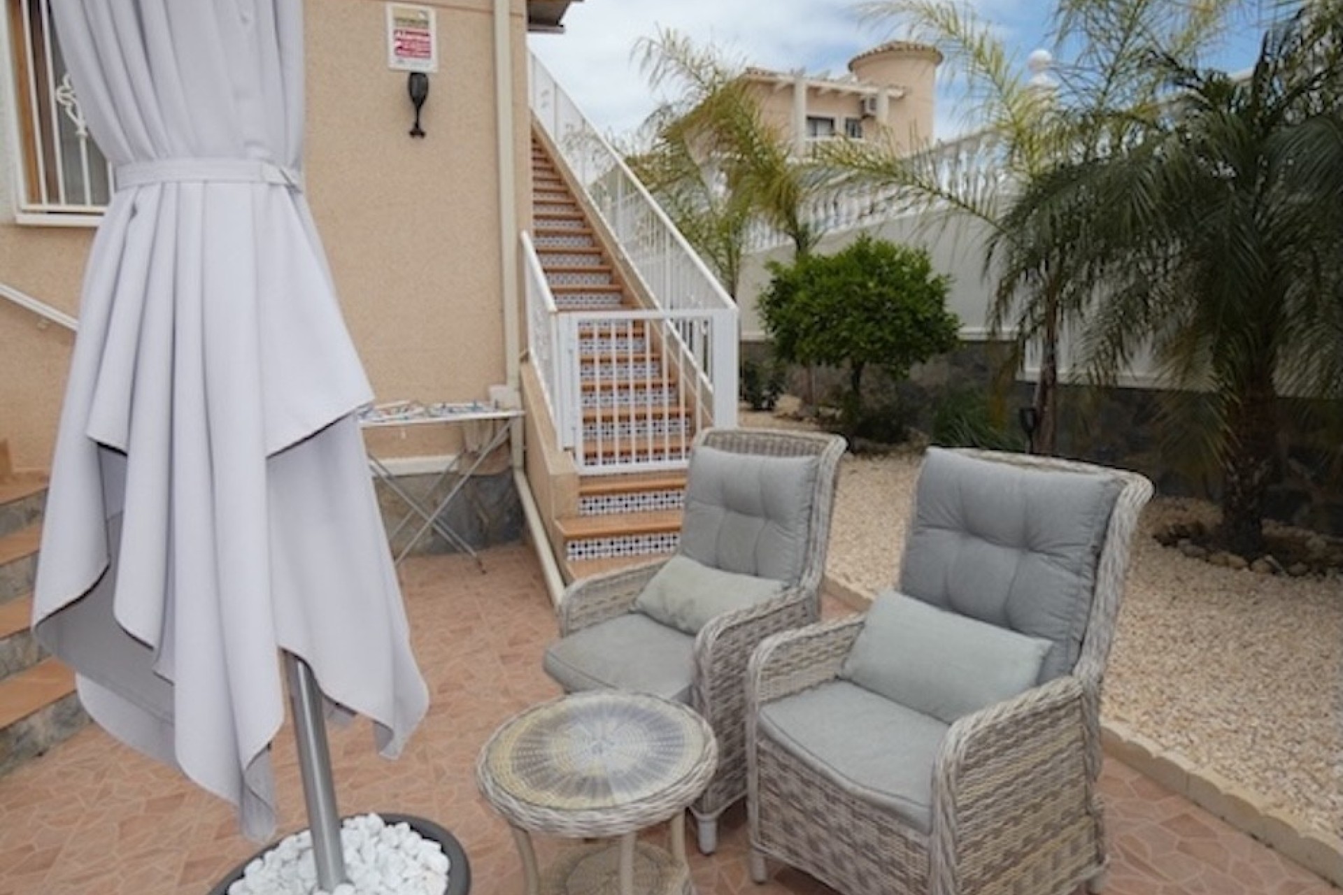 Venta - Chalet Independiente -
La Marina