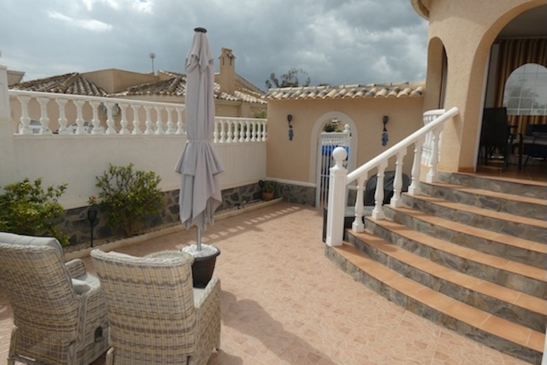 Venta - Chalet Independiente -
La Marina