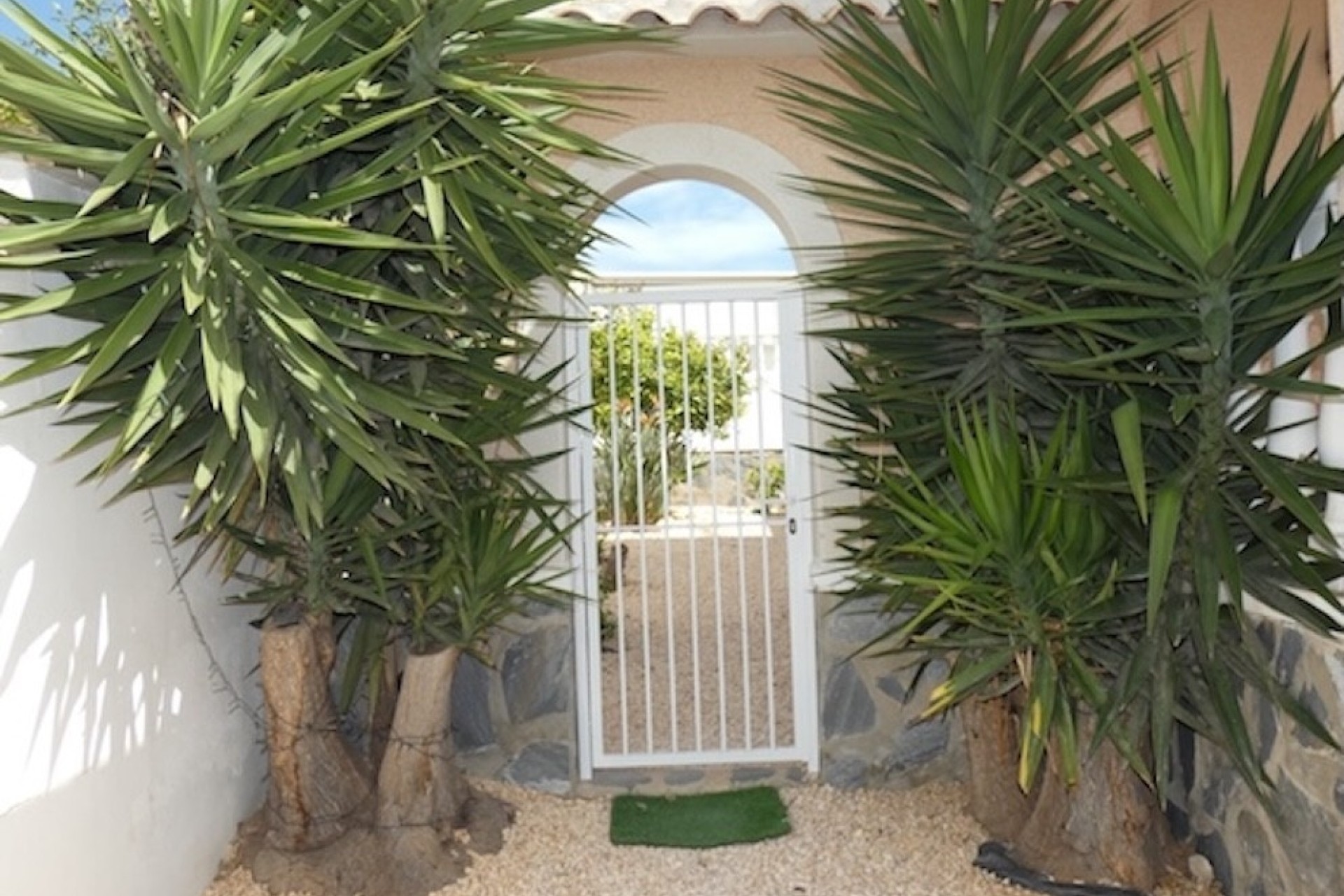 Venta - Chalet Independiente -
La Marina