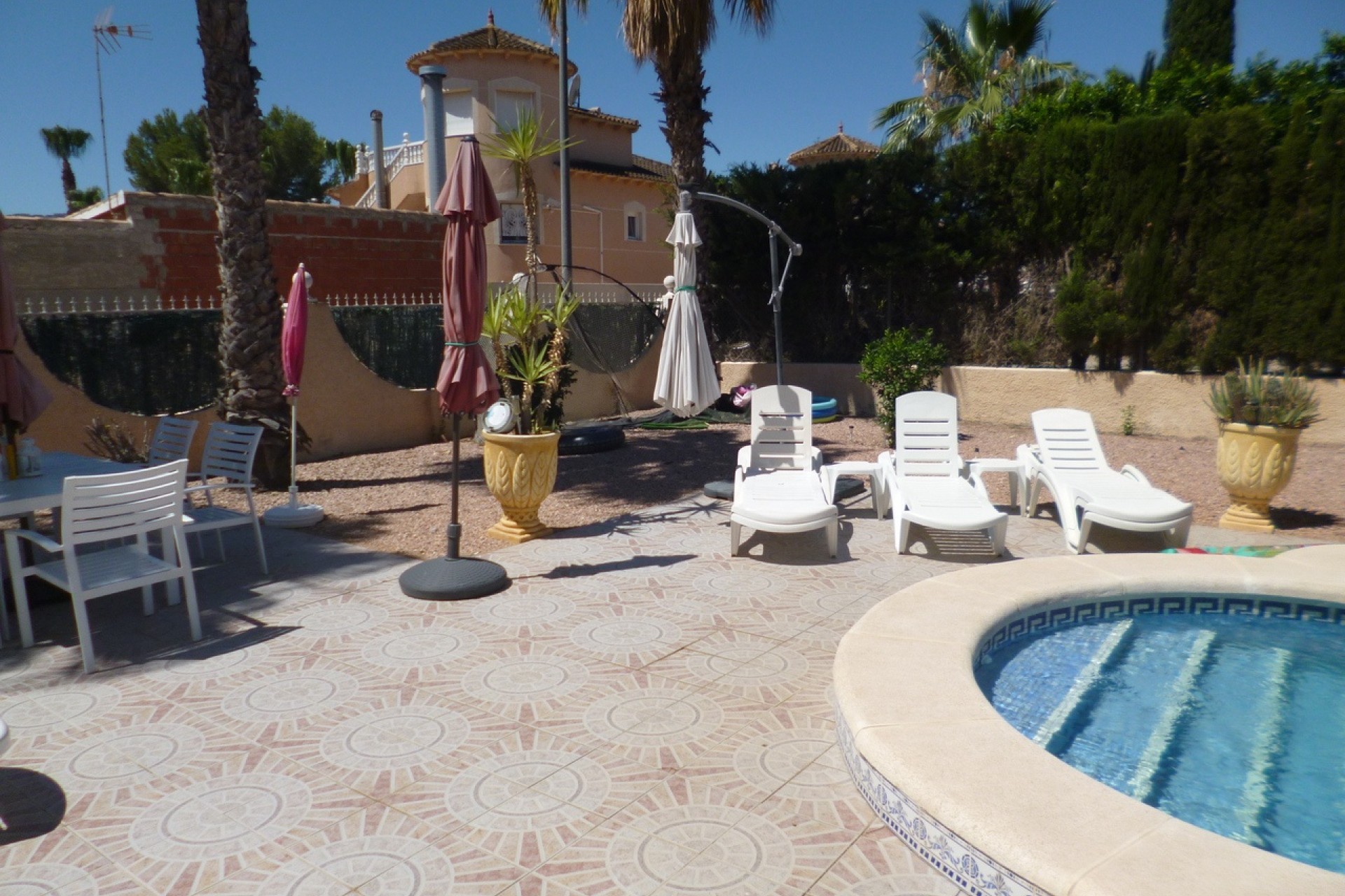 Venta - Chalet Independiente -
La Murada - Inland