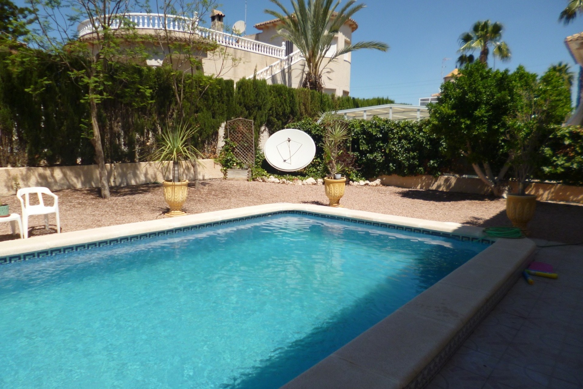 Venta - Chalet Independiente -
La Murada - Inland