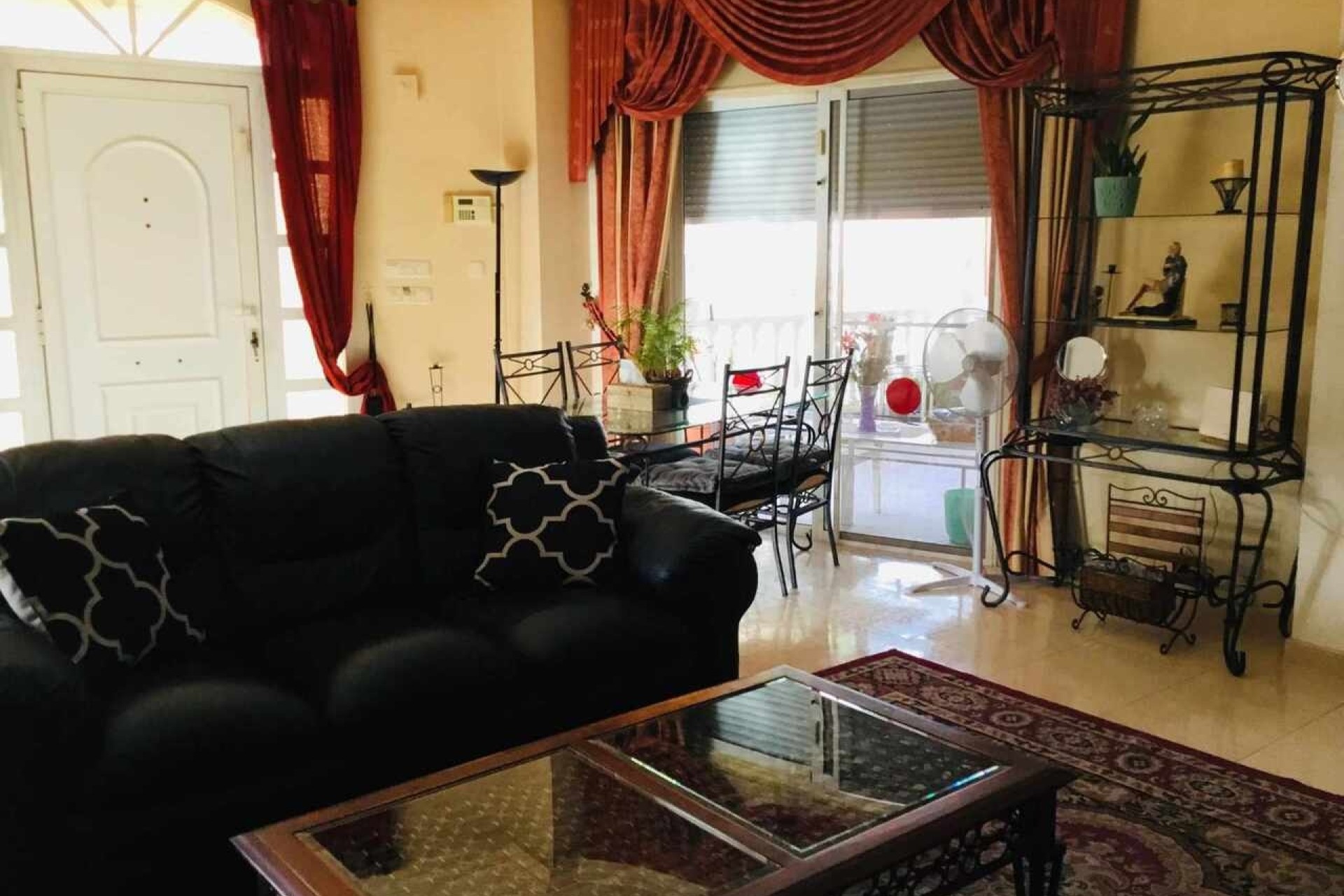 Venta - Chalet Independiente -
La Murada - Inland
