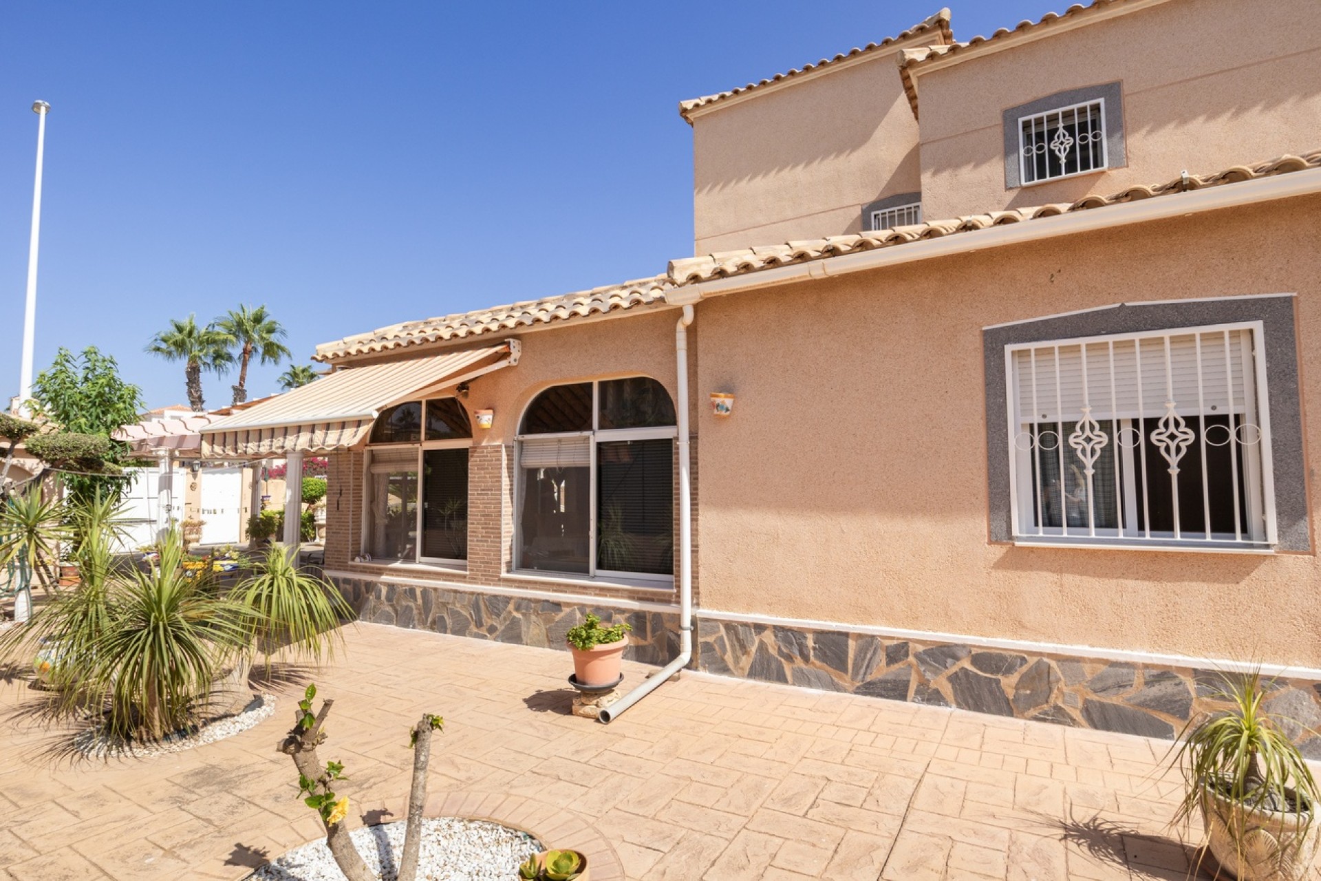 Venta - Chalet Independiente -
La Regia - Costa Blanca
