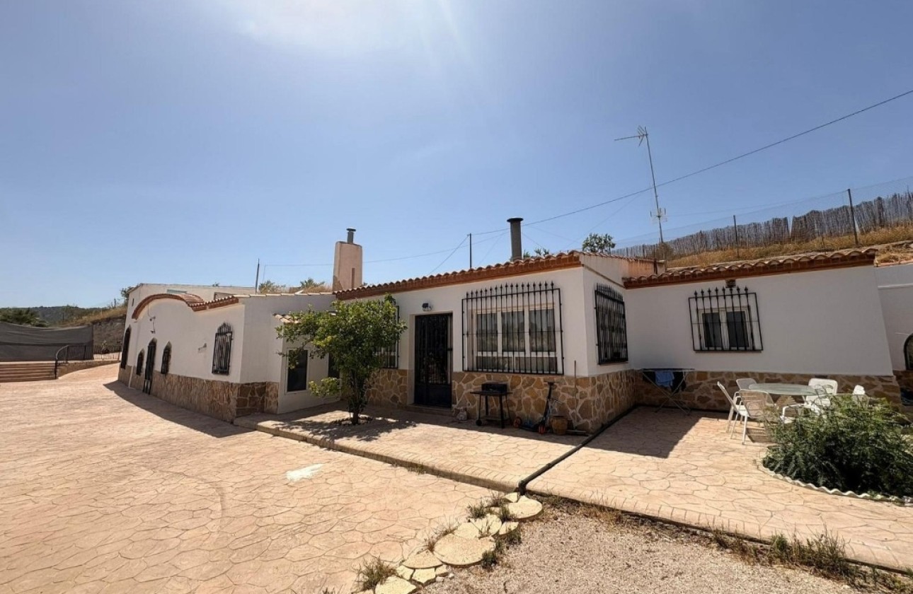 Venta - Chalet Independiente -
La Zarza