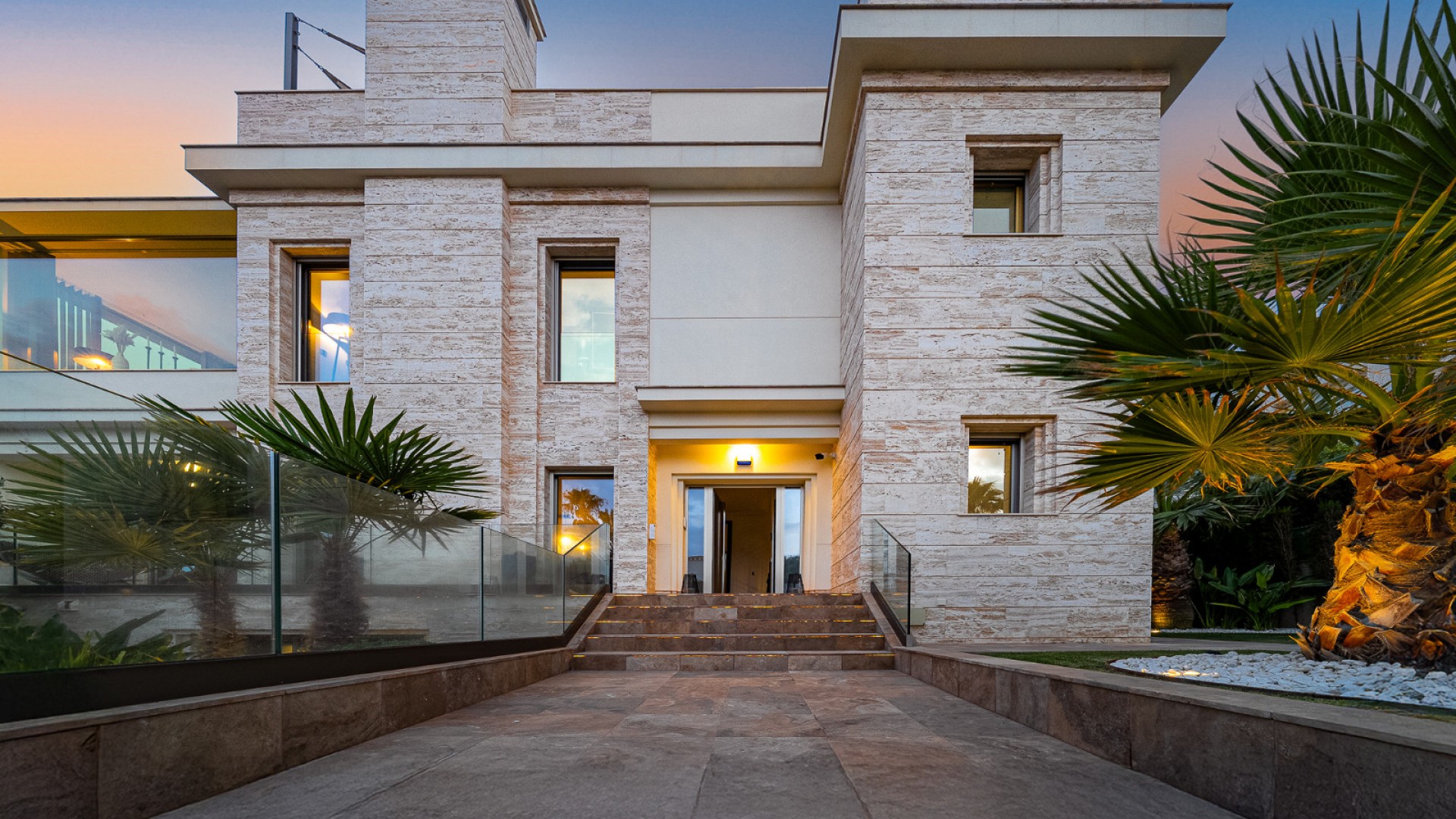 Venta - Chalet Independiente -
La Zenia - Beachside