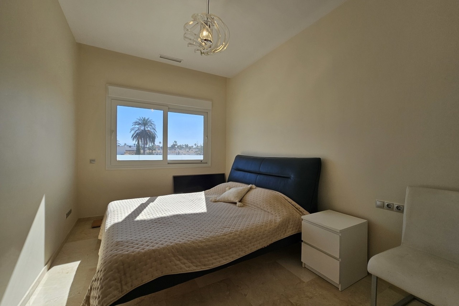 Venta - Chalet Independiente -
La Zenia - Costa Blanca