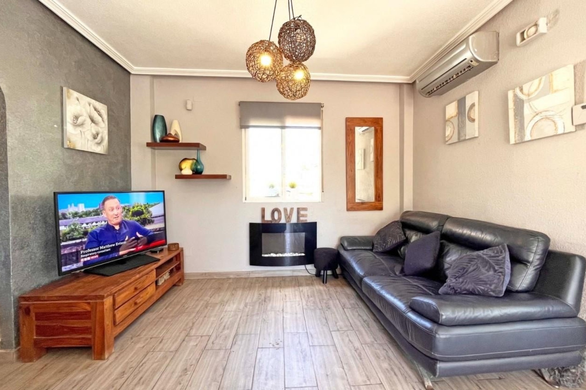 Venta - Chalet Independiente -
La Zenia - Costa Blanca