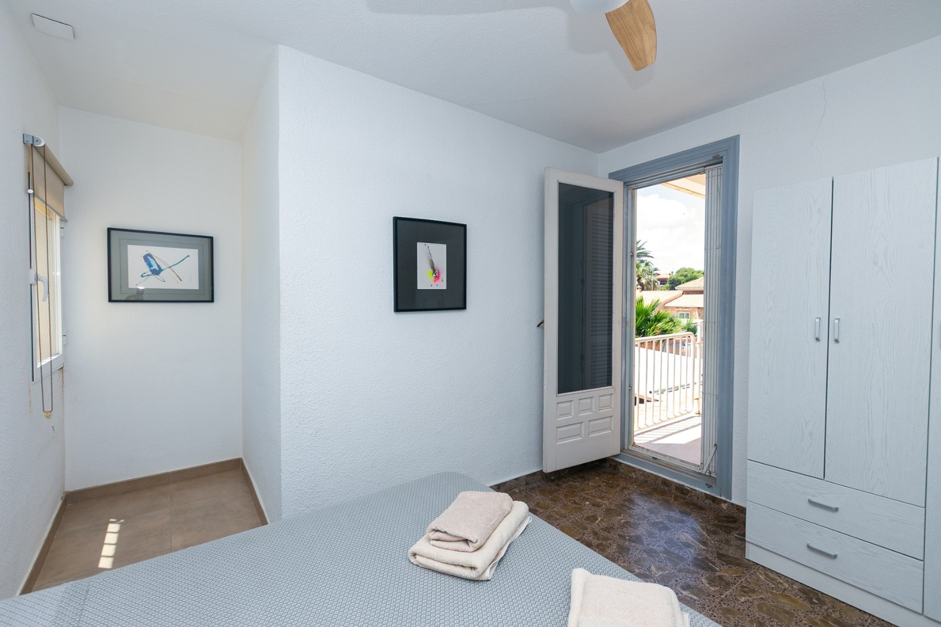 Venta - Chalet Independiente -
La Zenia