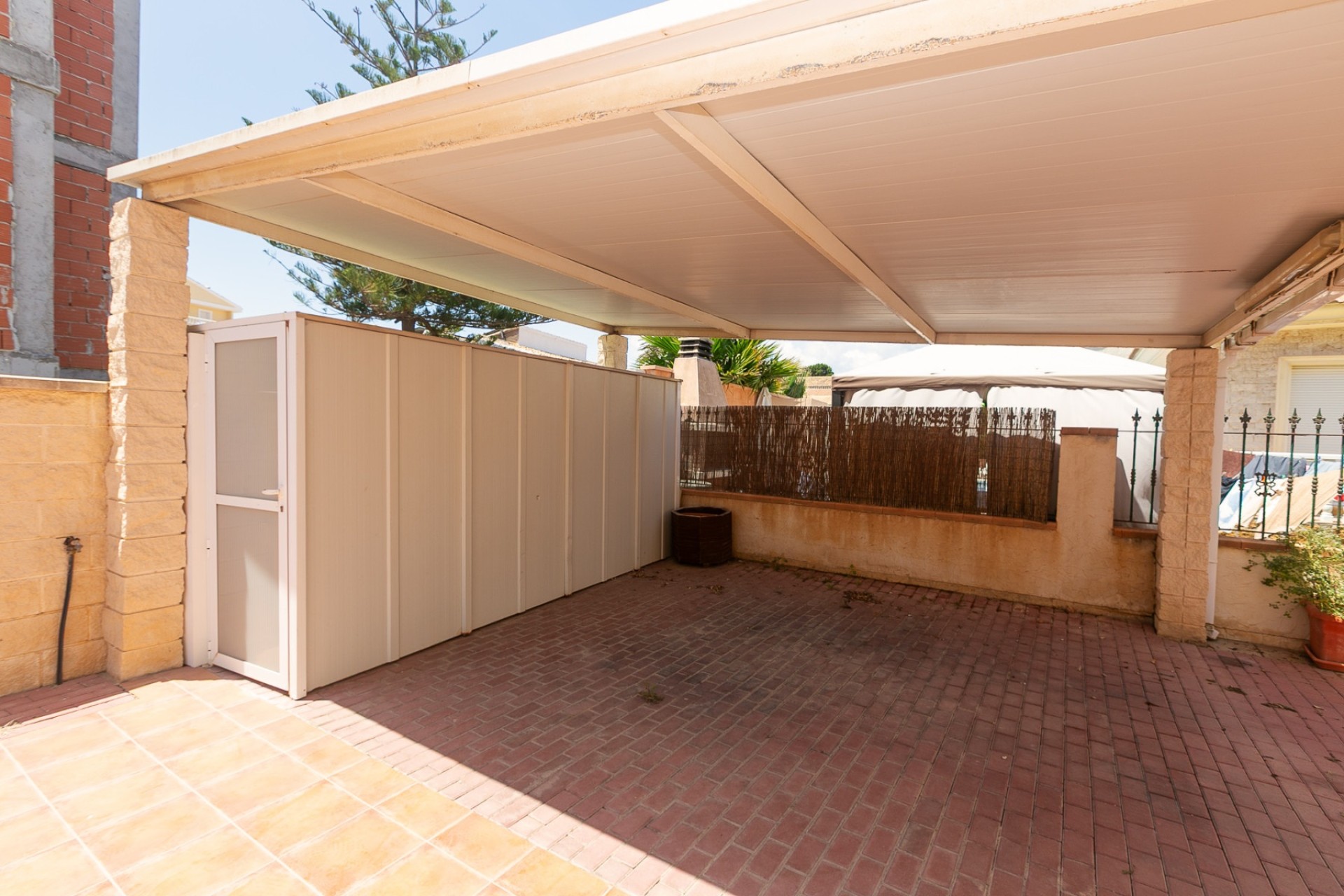 Venta - Chalet Independiente -
La Zenia