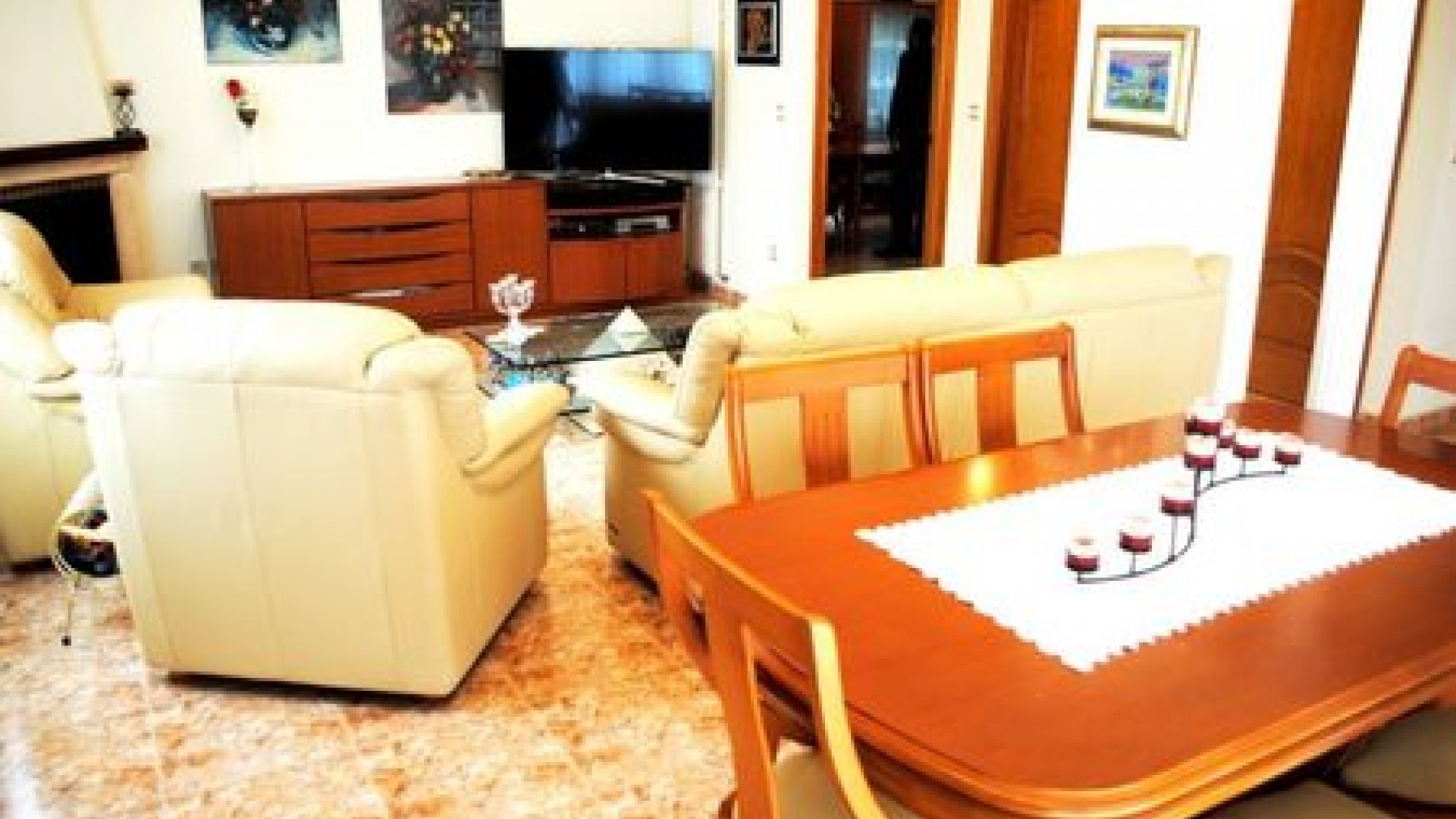 Venta - Chalet Independiente -
La Zenia