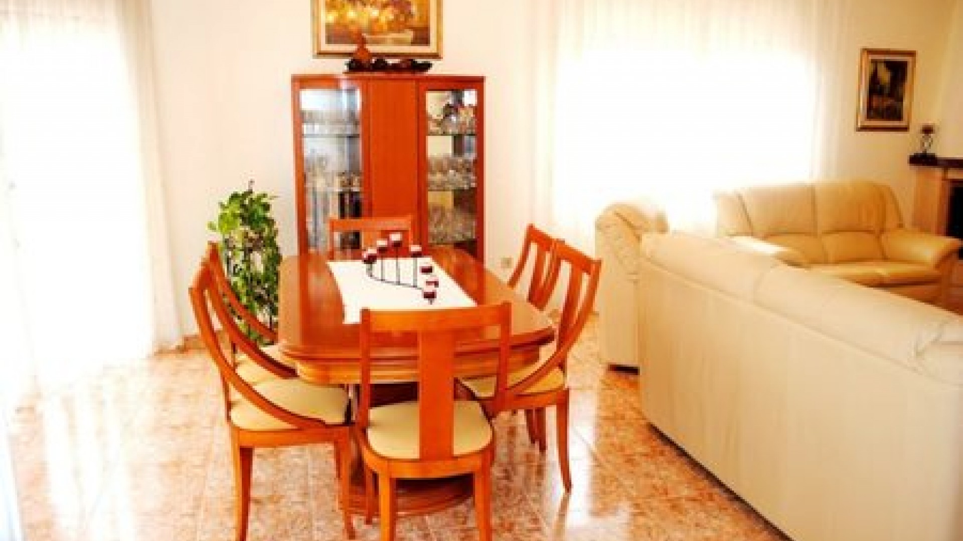 Venta - Chalet Independiente -
La Zenia