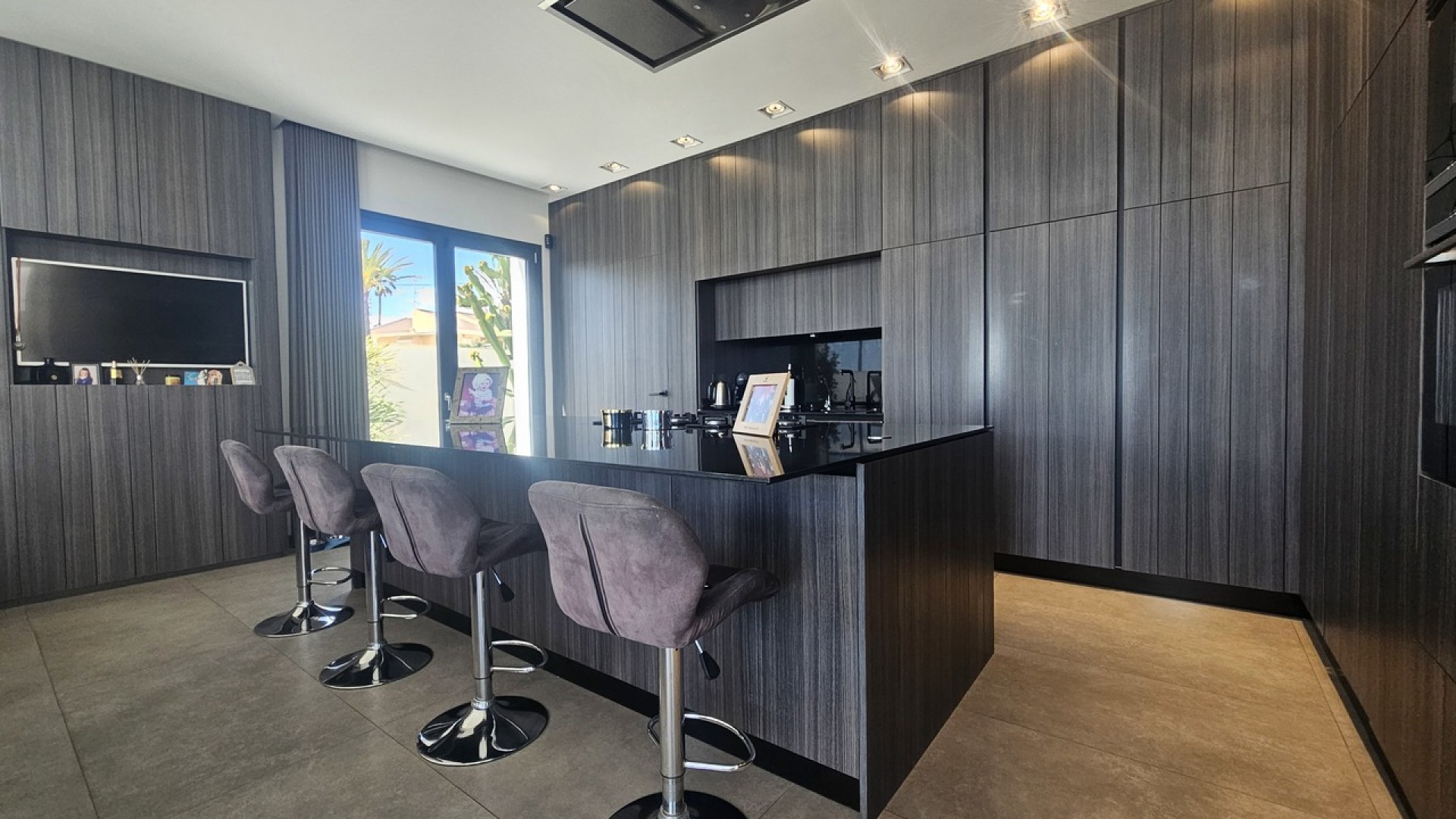 Venta - Chalet Independiente -
La Zenia